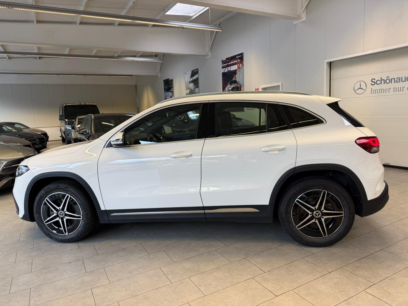 Fahrzeugabbildung Mercedes-Benz EQA 250 AMG+KAMERA+LED+TOTW+CARPLAY+EASYPK+DAB