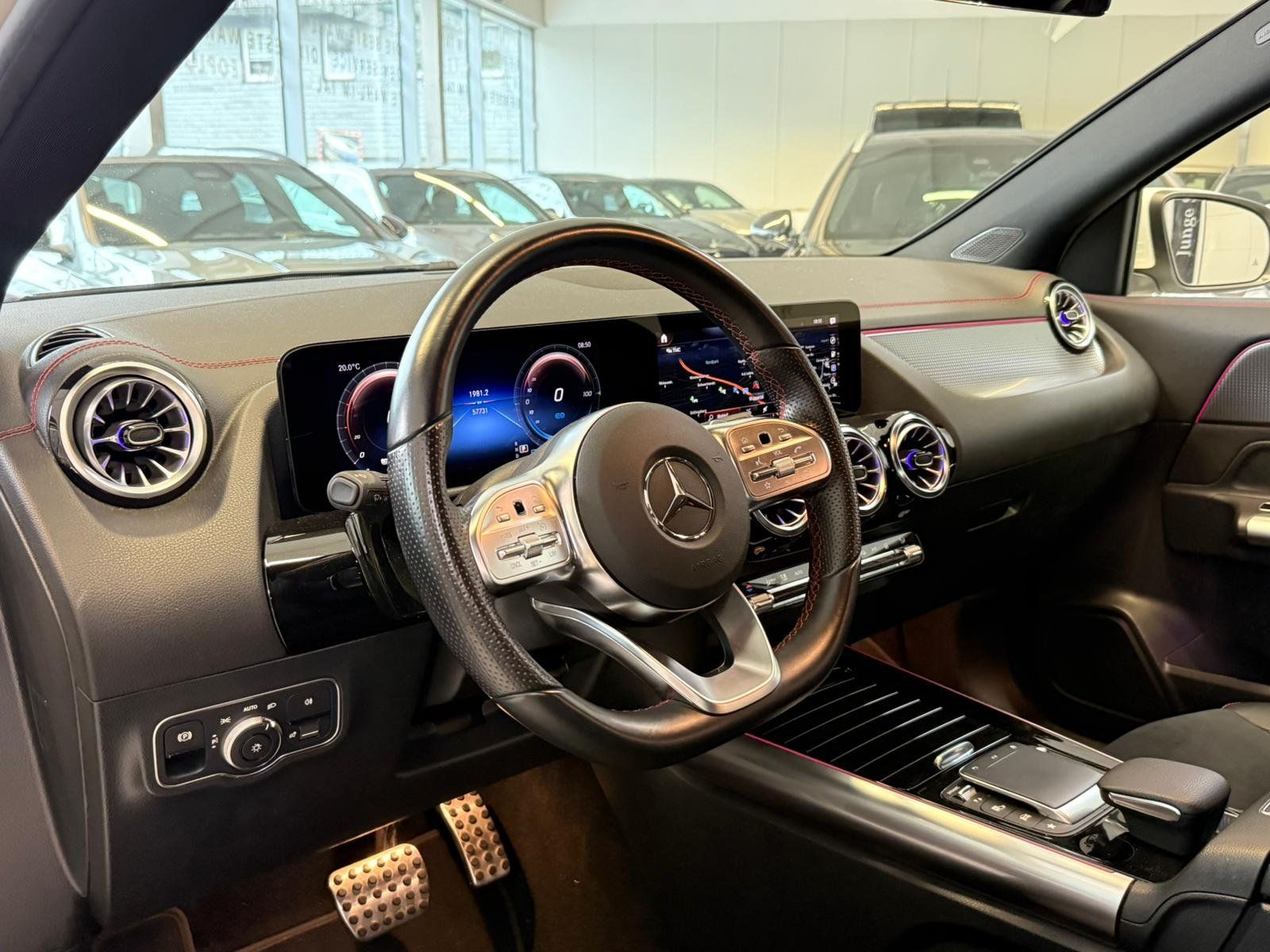 Fahrzeugabbildung Mercedes-Benz EQA 250 AMG+KAMERA+LED+TOTW+CARPLAY+EASYPK+DAB
