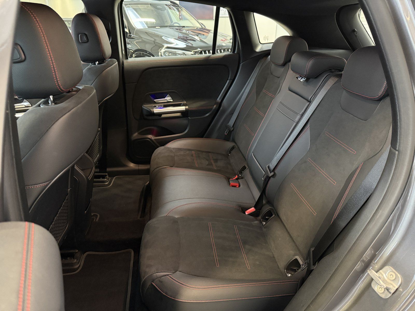 Fahrzeugabbildung Mercedes-Benz EQA 250 AMG+KAMERA+TOTW+CARPLAY+LED+DAB+NAVI