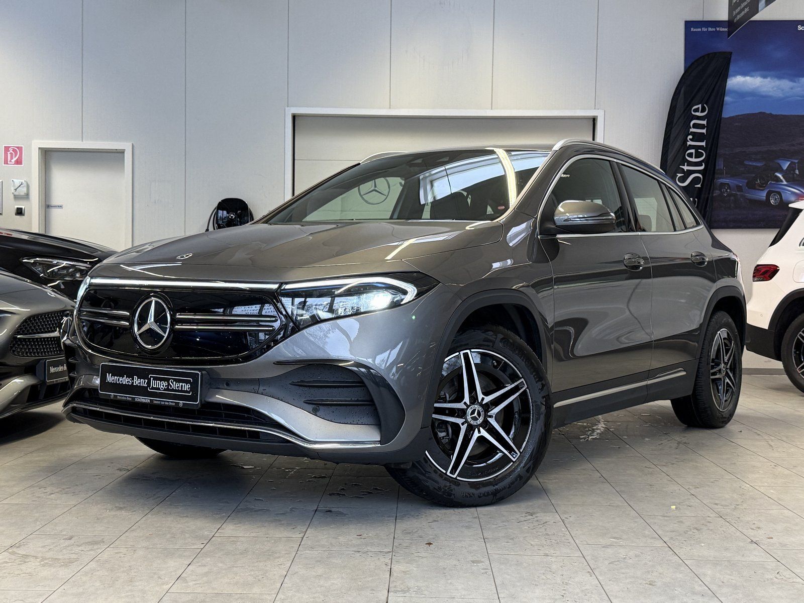 Fahrzeugabbildung Mercedes-Benz EQA 250 AMG+KAMERA+TOTW+CARPLAY+LED+DAB+NAVI