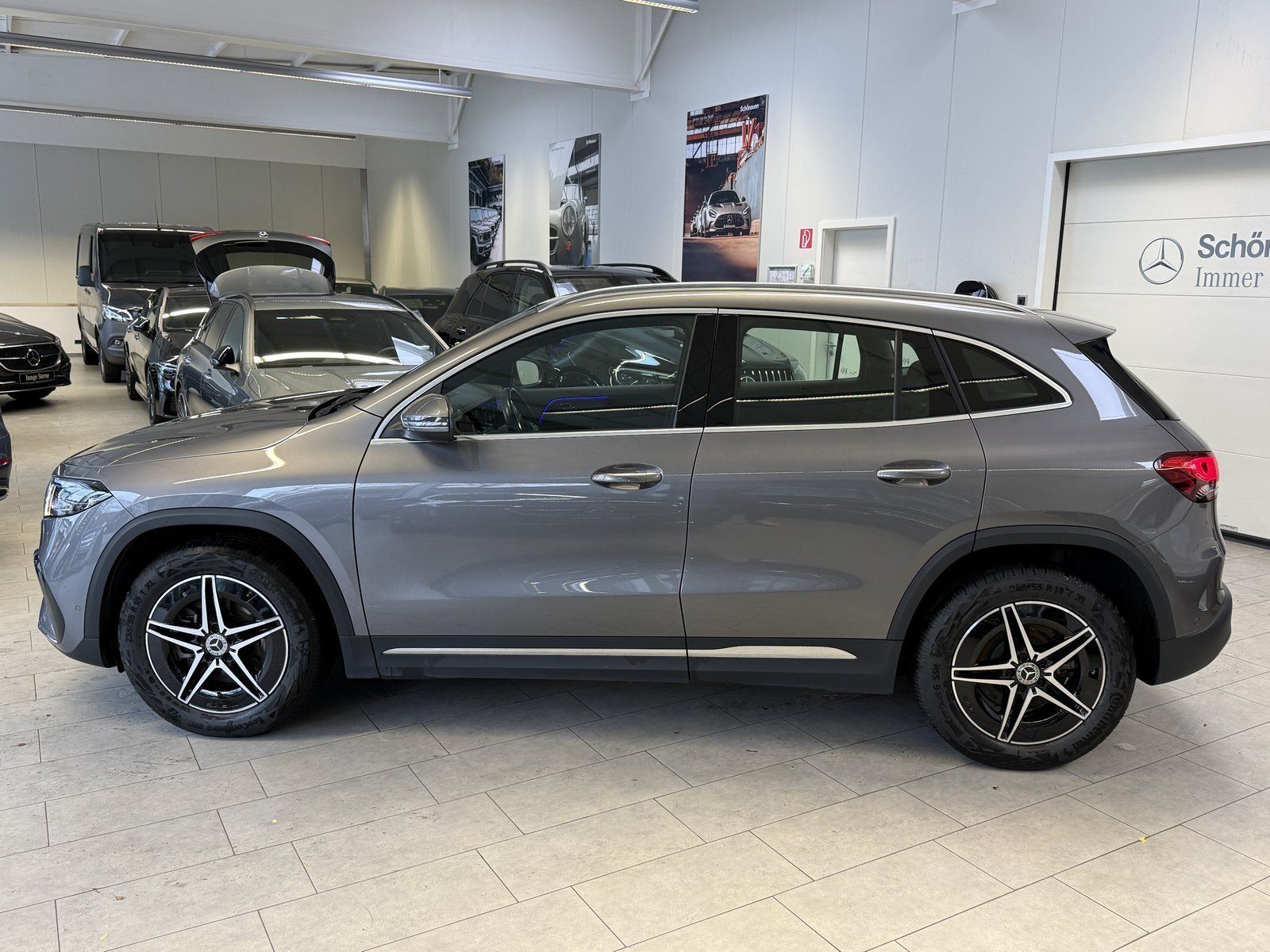 Fahrzeugabbildung Mercedes-Benz EQA 250 AMG+KAMERA+TOTW+CARPLAY+LED+DAB+NAVI