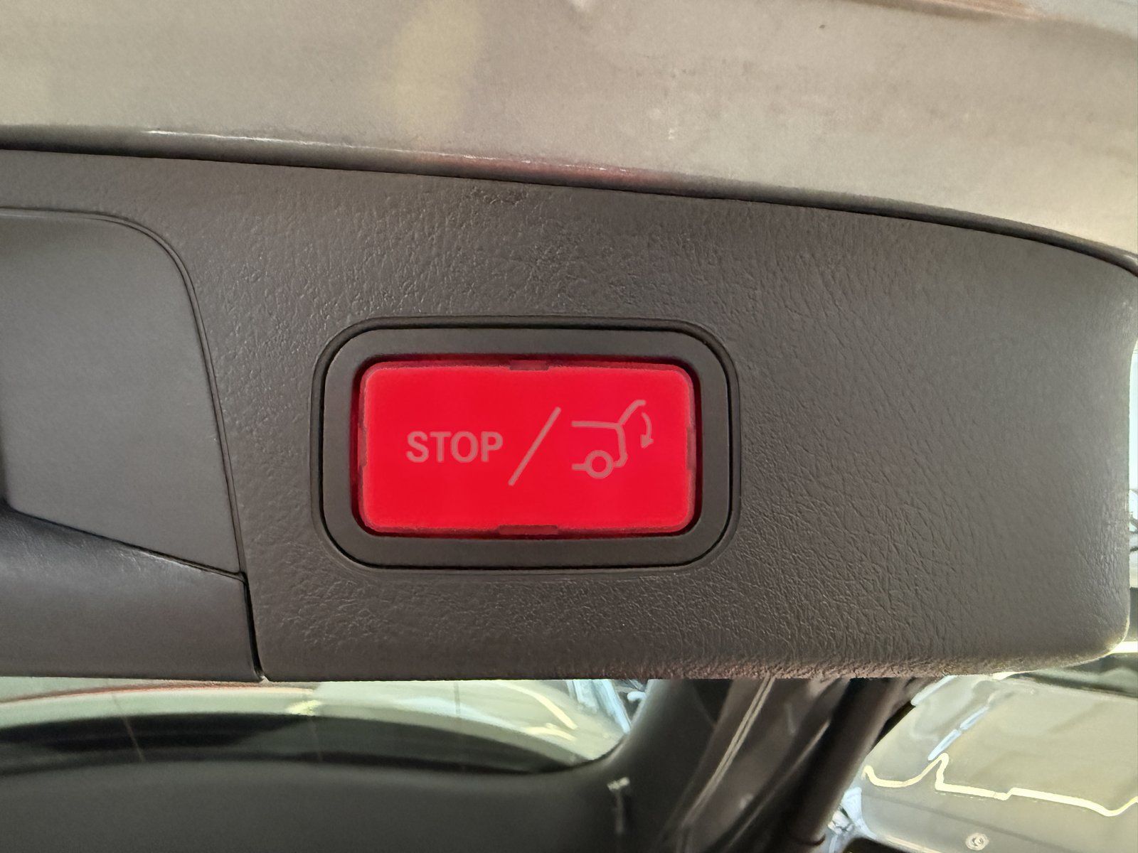 Fahrzeugabbildung Mercedes-Benz EQA 250 AMG+KAMERA+TOTW+CARPLAY+LED+DAB+NAVI