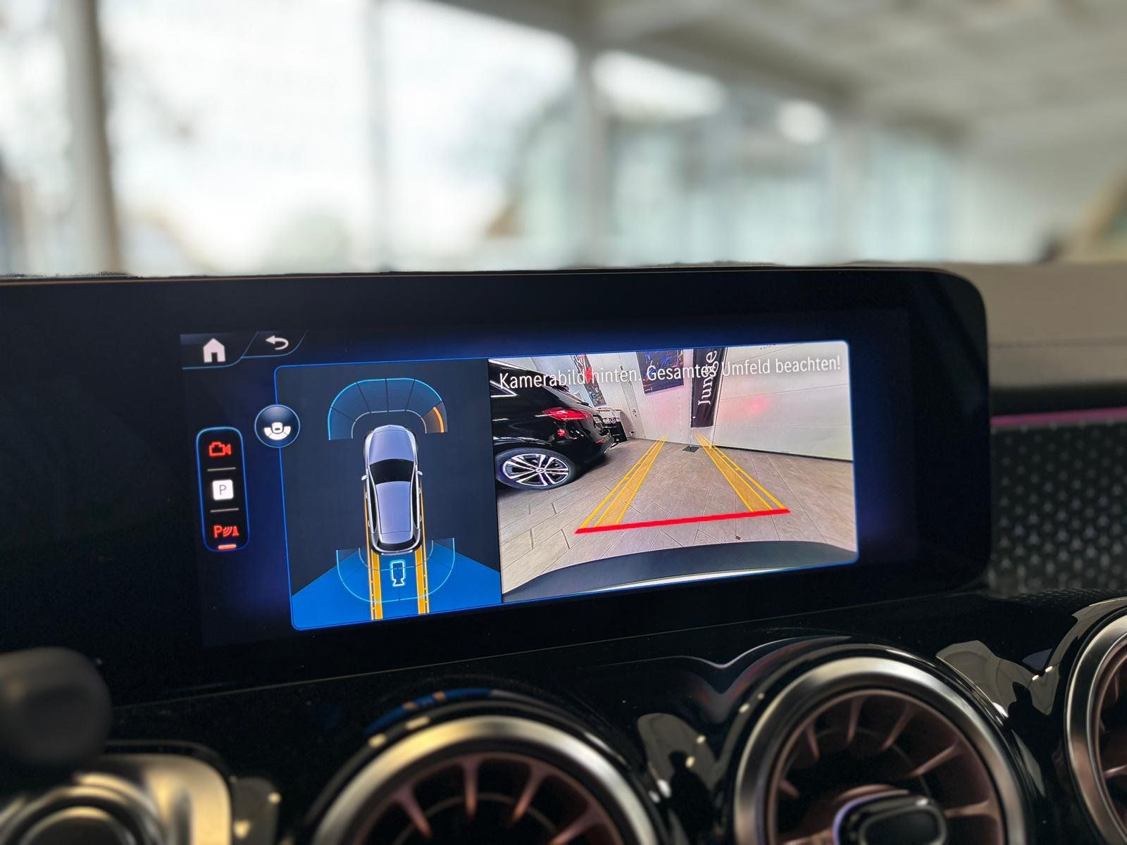 Fahrzeugabbildung Mercedes-Benz EQB 300 4M DISTR+NIGHT+KEYLESS+KAMERA+LED+TOTW.