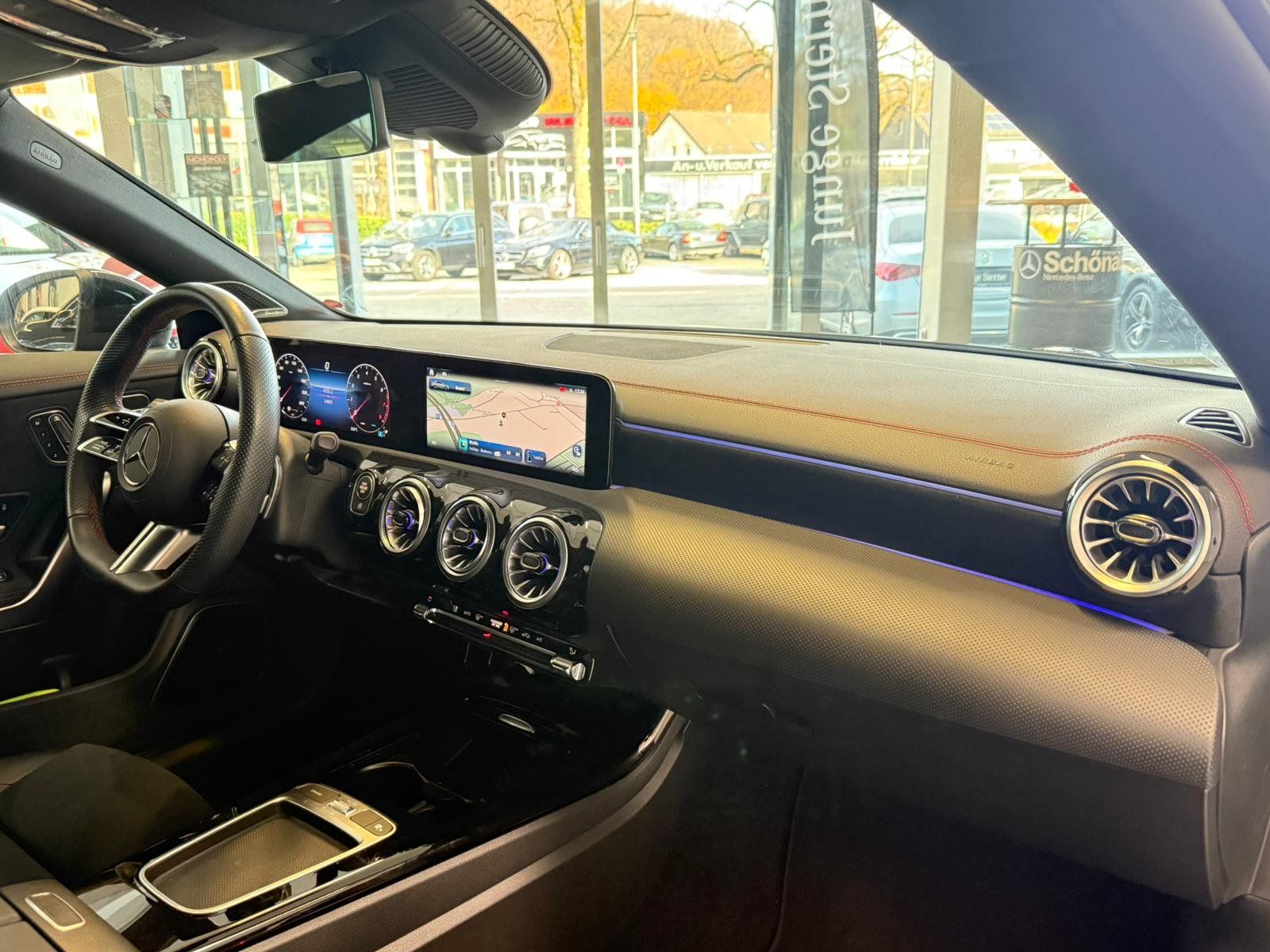 Fahrzeugabbildung Mercedes-Benz CLA 250 4M Coupé AMG BURMESTER+NIGHT+MEMORY+360°