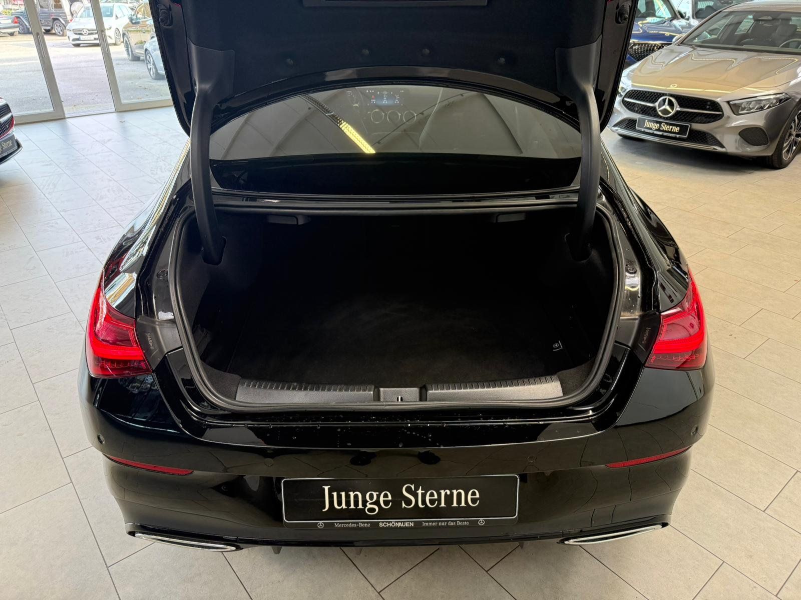 Fahrzeugabbildung Mercedes-Benz CLA 250 4M Coupé AMG BURMESTER+NIGHT+MEMORY+360°