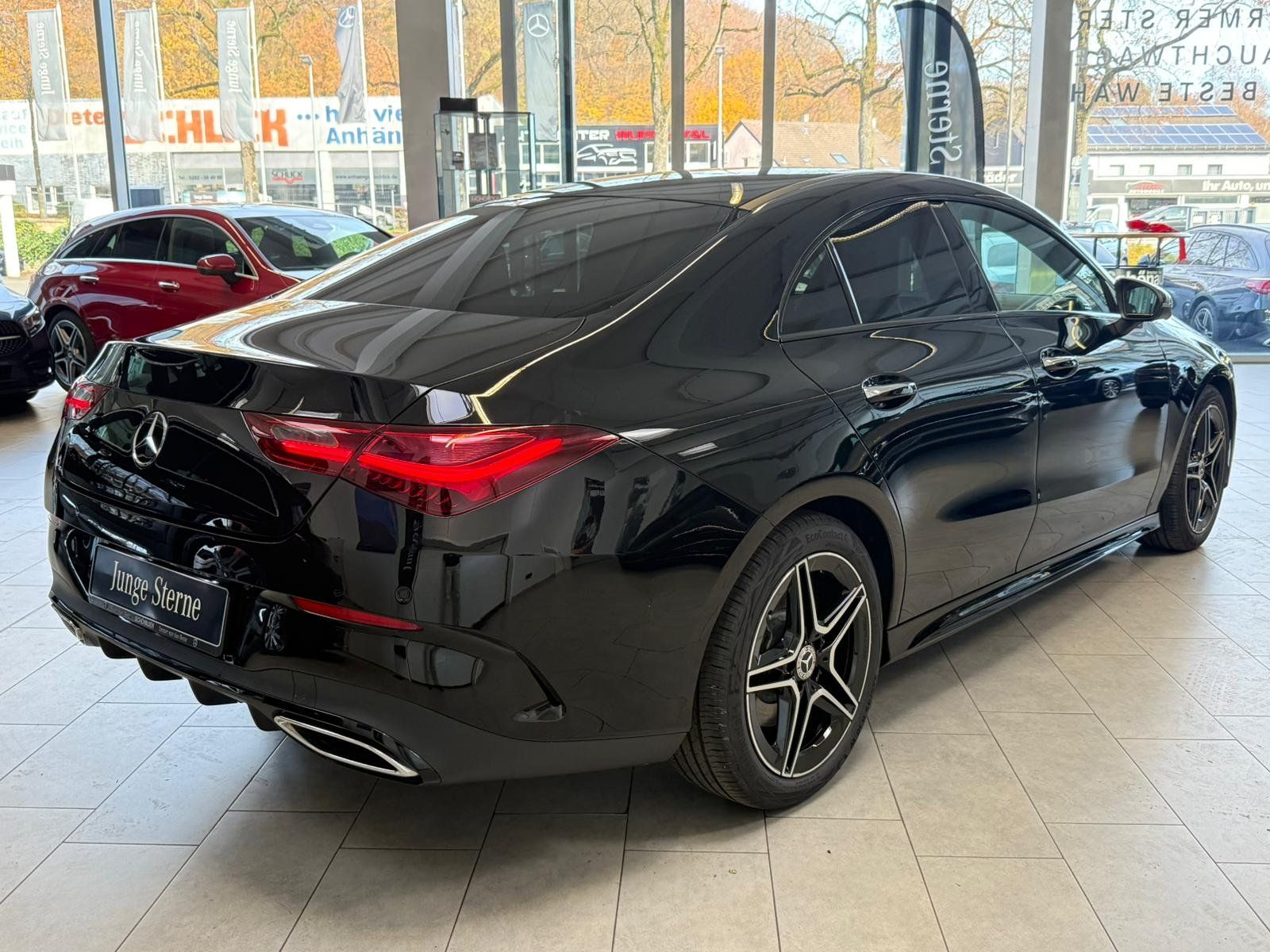 Fahrzeugabbildung Mercedes-Benz CLA 250 4M Coupé AMG BURMESTER+NIGHT+MEMORY+360°