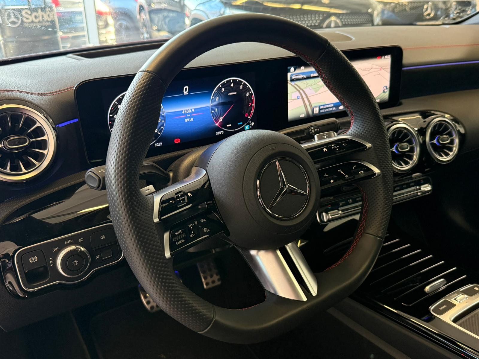 Fahrzeugabbildung Mercedes-Benz CLA 250 4M SB AMG+PANO+MBEAM+HUD+MEMORY+360°