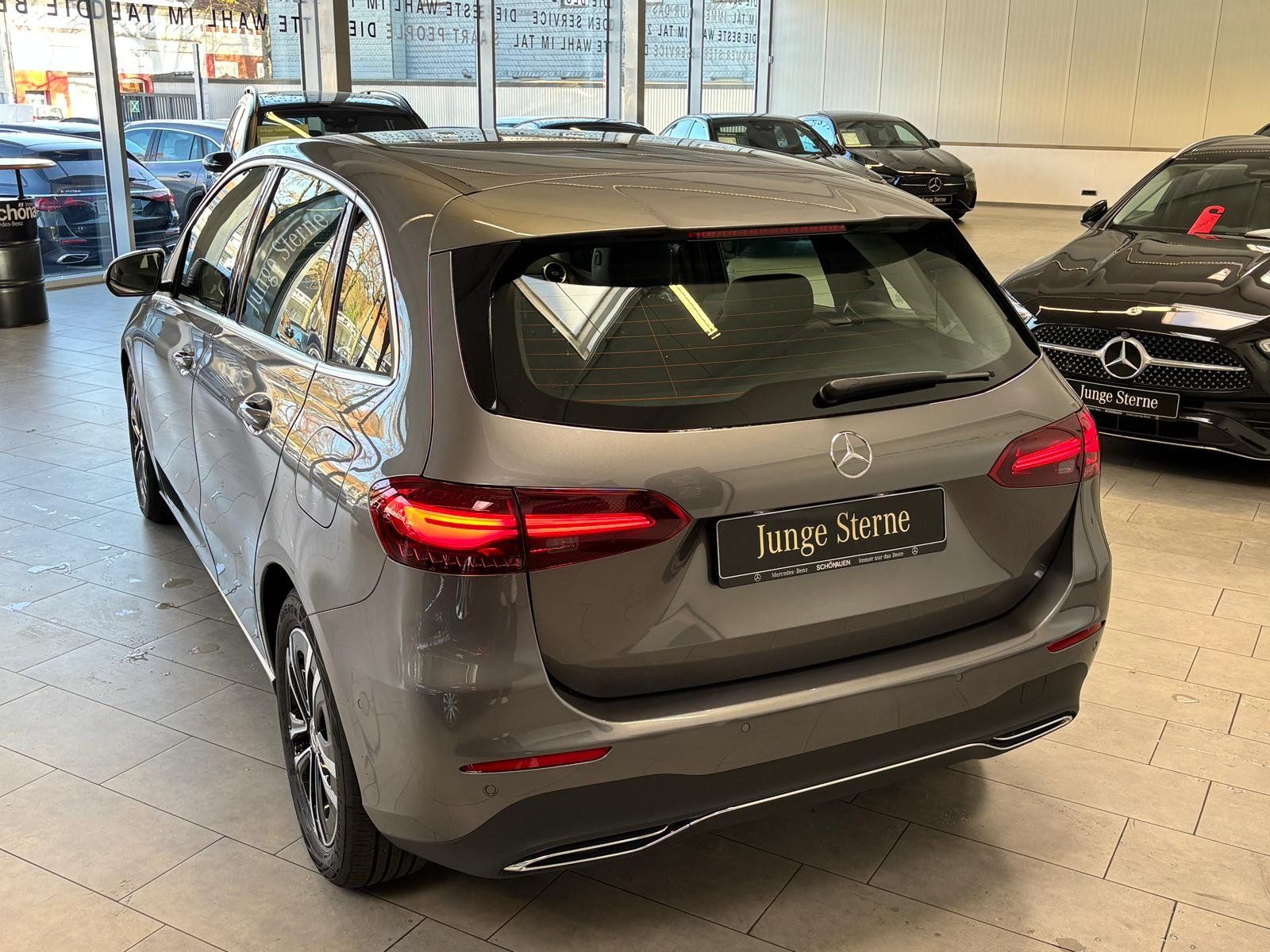 Fahrzeugabbildung Mercedes-Benz B 200 Progressive KAMERA+LED+CARPLAY+EASYPK+DAB