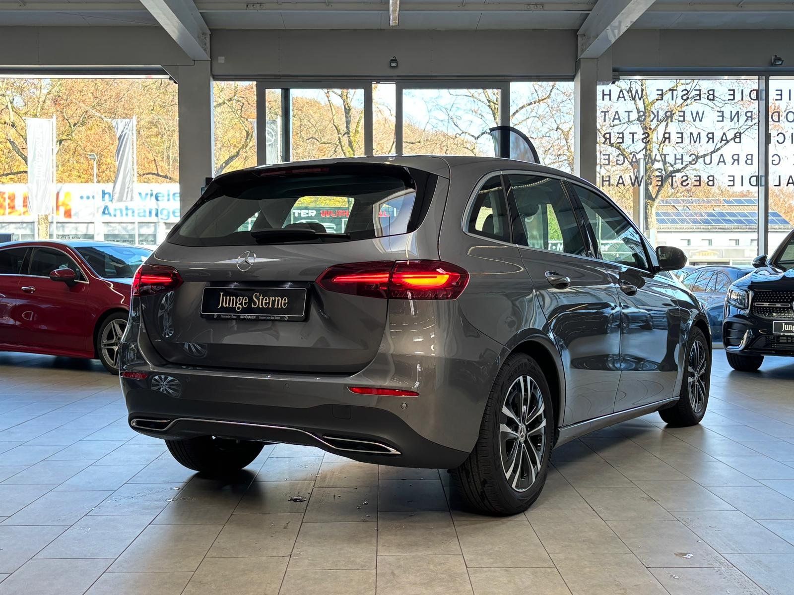 Fahrzeugabbildung Mercedes-Benz B 200 Progressive KAMERA+LED+CARPLAY+EASYPK+DAB