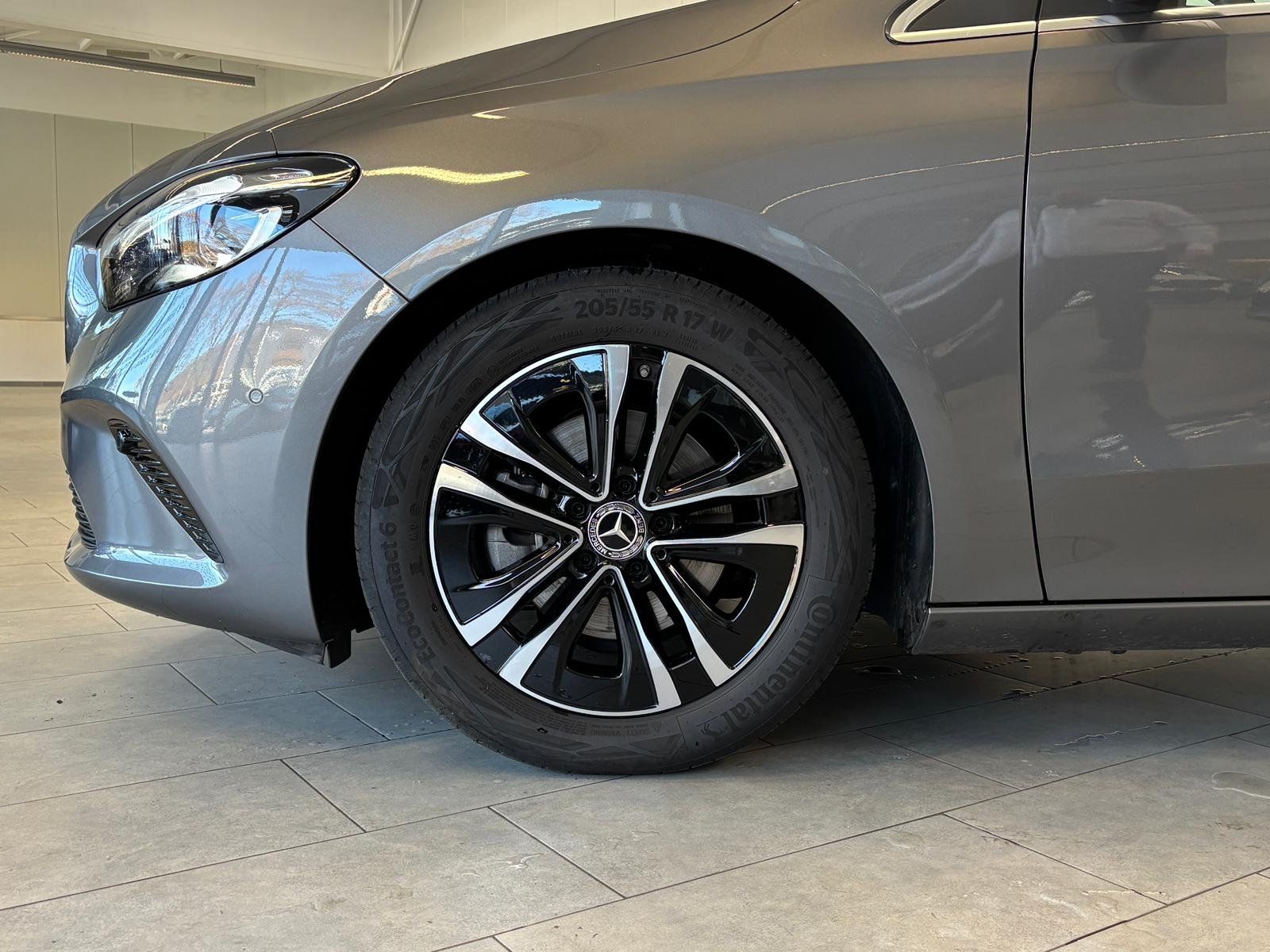 Fahrzeugabbildung Mercedes-Benz B 200 Progressive KAMERA+LED+CARPLAY+EASYPK+DAB