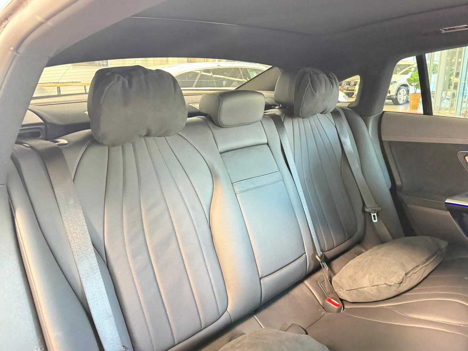 Fahrzeugabbildung Mercedes-Benz EQE 350 4M AMG+AIRMAT+PANO+21+UPE105t€+LEDER+HAL