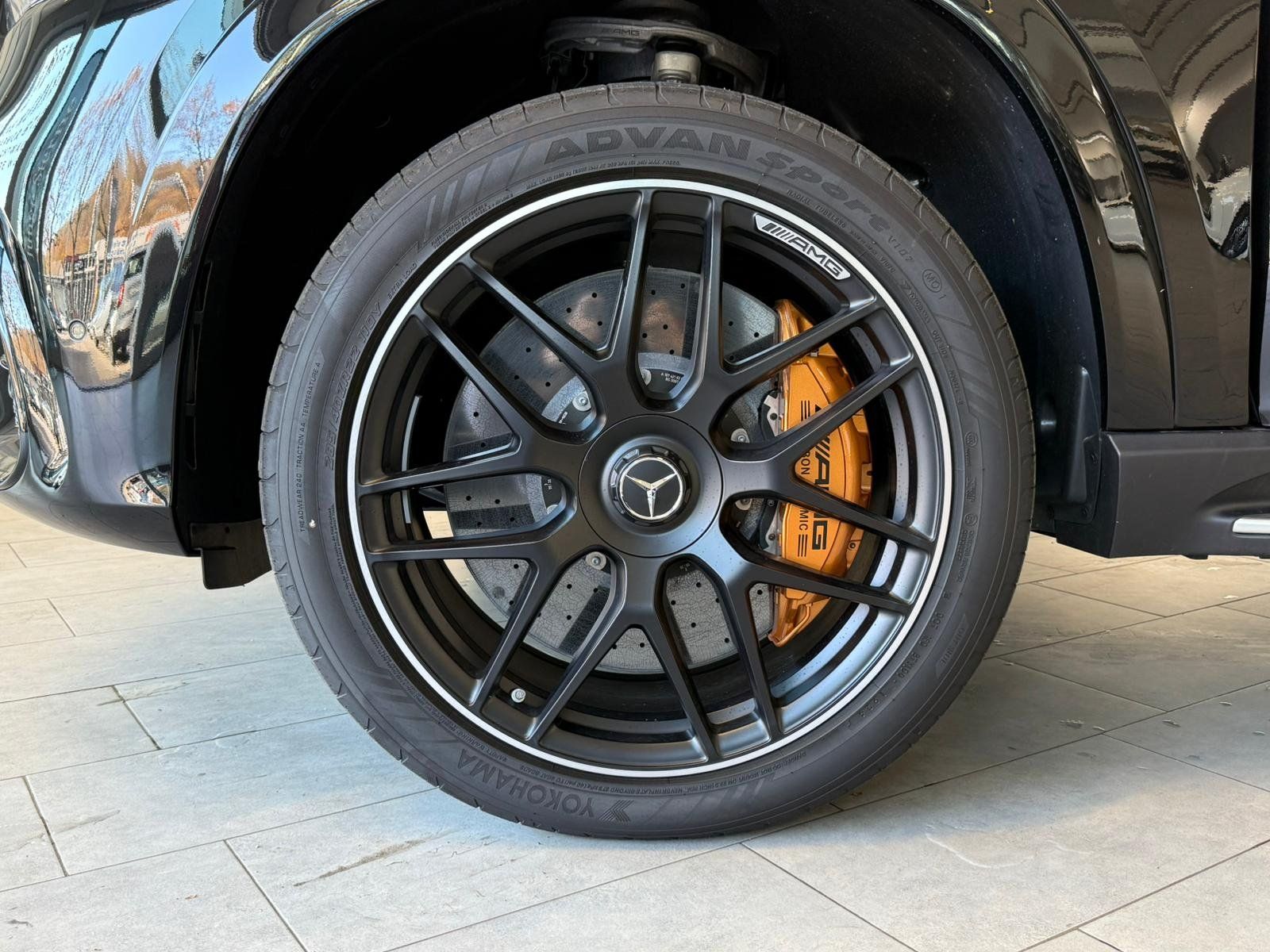 Fahrzeugabbildung Mercedes-Benz Mercedes-AMG GLE 63 S 4M+ KERAMIK+CARBON+AHK+22"