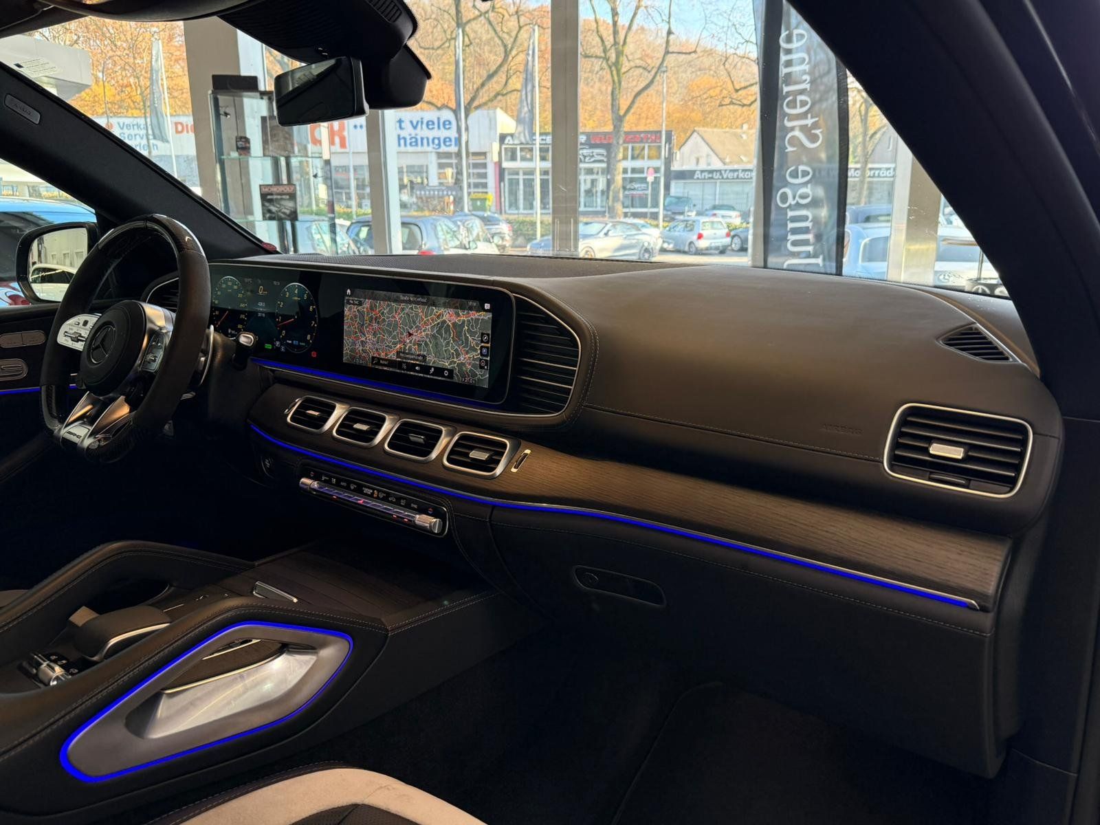 Fahrzeugabbildung Mercedes-Benz GLE 63 S 4M+ Coupé DRIVERS+PANO+MBEAM+HUD+22"