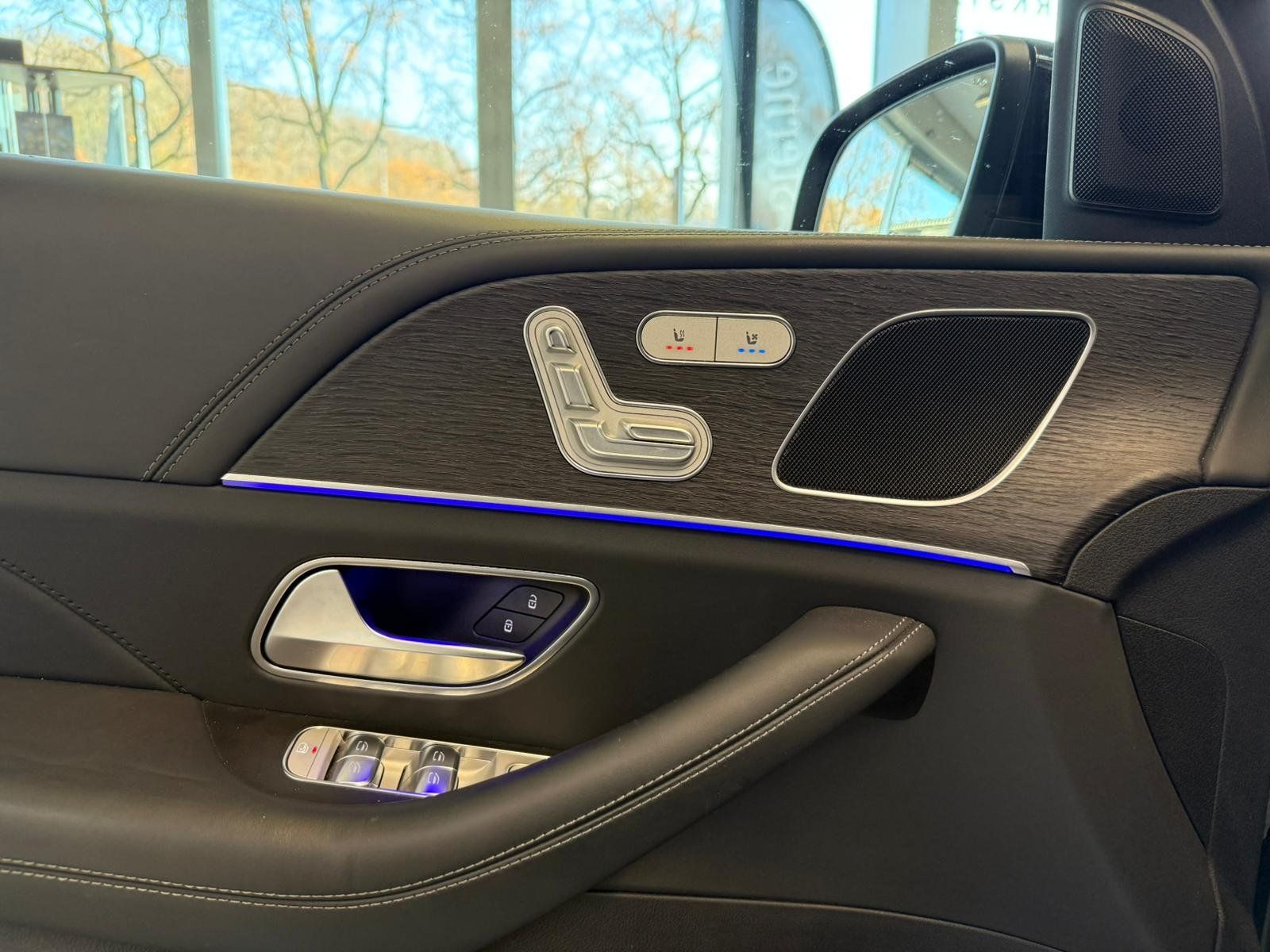 Fahrzeugabbildung Mercedes-Benz GLE 63 S 4M+ Coupé DRIVERS+PANO+MBEAM+HUD+22"