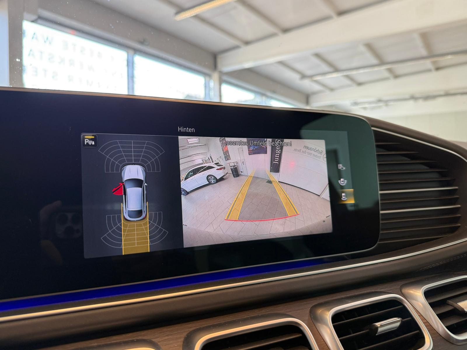 Fahrzeugabbildung Mercedes-Benz GLE 63 S 4M+ Coupé DRIVERS+PANO+MBEAM+HUD+22"