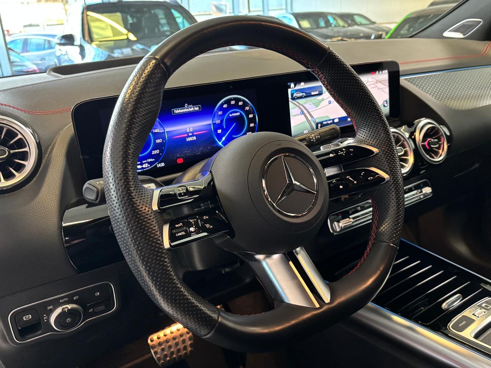 Fahrzeugabbildung Mercedes-Benz EQA 350 4M AMG+PANO+DISTR+HUD+BURMES+360°+MEMORY