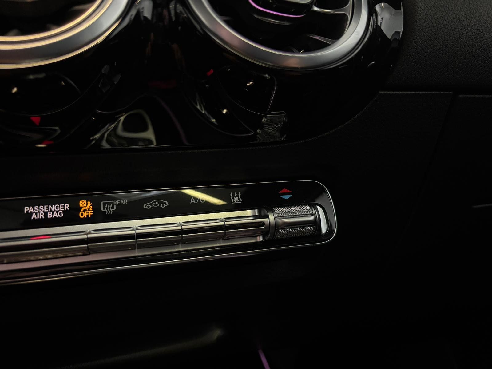 Fahrzeugabbildung Mercedes-Benz EQA 350 4M AMG+PANO+DISTR+HUD+BURMES+360°+MEMORY