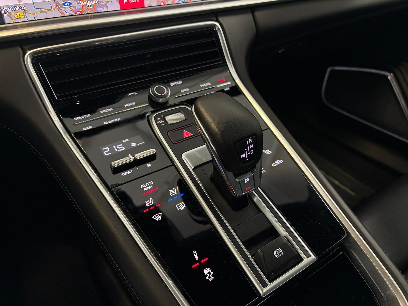 Fahrzeugabbildung Porsche Panamera Turbo KERAMIK+STDHZ+LUFT+BURMES+MASSAGE