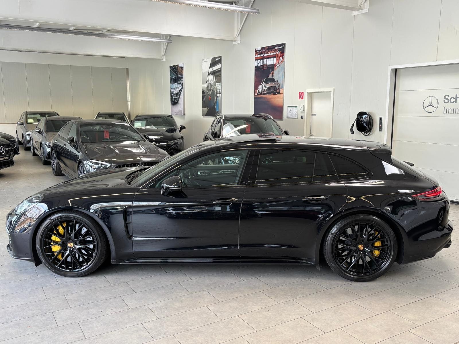 Fahrzeugabbildung Porsche Panamera Turbo KERAMIK+STDHZ+LUFT+BURMES+MASSAGE