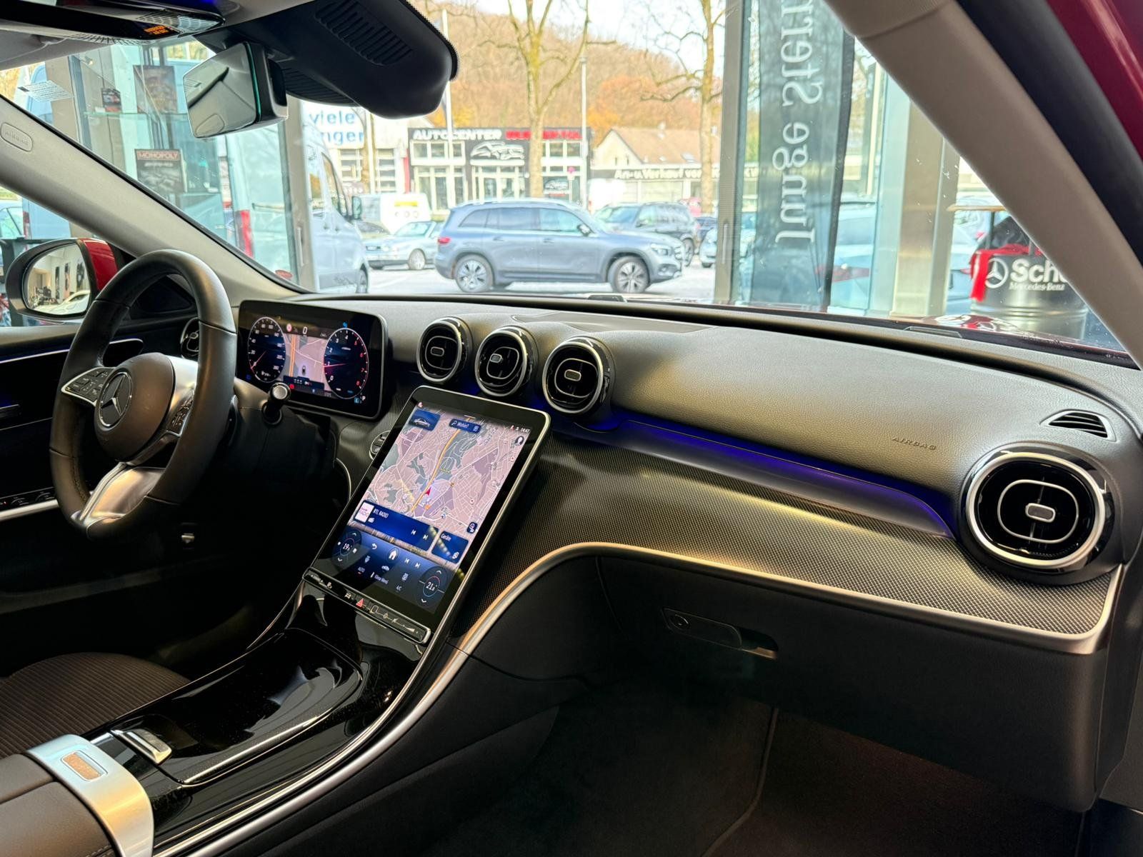 Fahrzeugabbildung Mercedes-Benz C 200 Avantgarde CARPLAY+360°+LED+TOTW+AMBIENTE