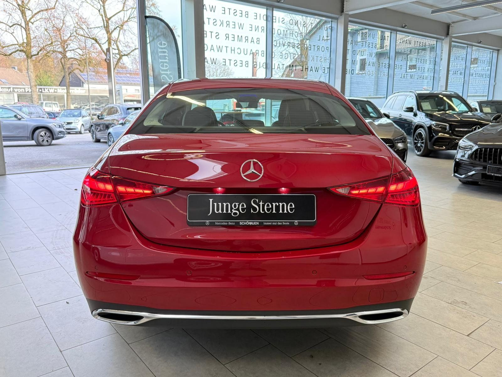 Fahrzeugabbildung Mercedes-Benz C 200 Avantgarde CARPLAY+360°+LED+TOTW+AMBIENTE