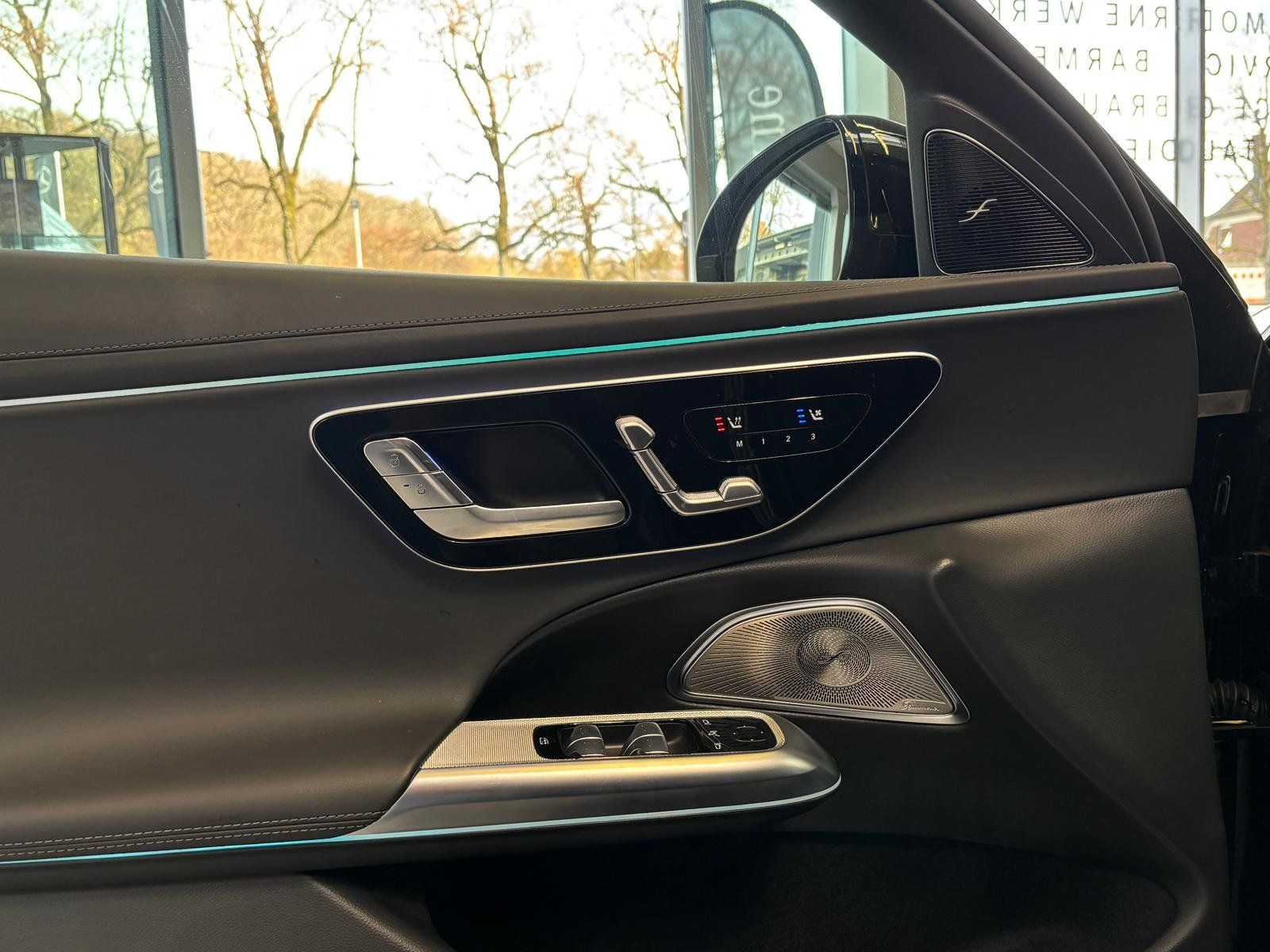 Fahrzeugabbildung Mercedes-Benz E 53 Hybrid 4M+ T PREMIUMPLUS+NAPPA+PANO+HUD