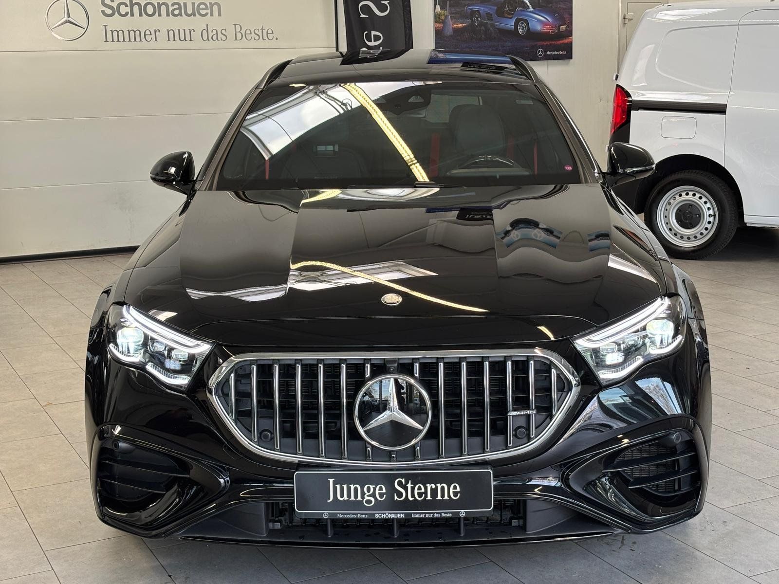 Fahrzeugabbildung Mercedes-Benz E 53 Hybrid 4M+ T PREMIUMPLUS+NAPPA+PANO+HUD