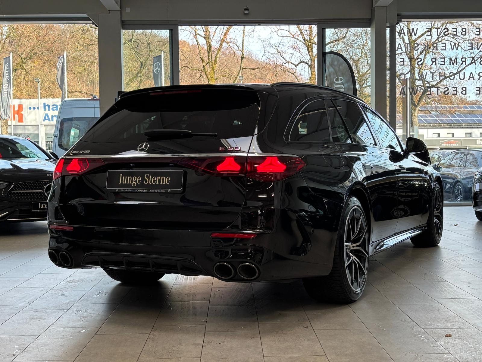 Fahrzeugabbildung Mercedes-Benz E 53 Hybrid 4M+ T PREMIUMPLUS+NAPPA+PANO+HUD