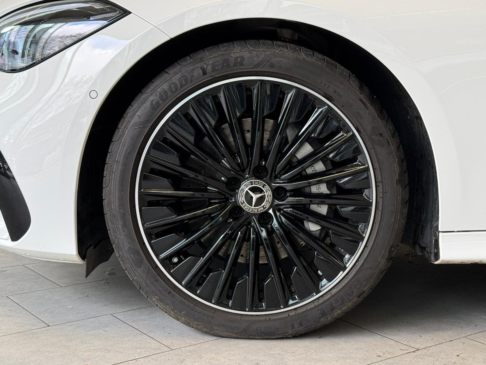 Fahrzeugabbildung Mercedes-Benz CLE 200 Cabrio AMG+NIGHT+MEMORY+DIGITAL+360+KEYL