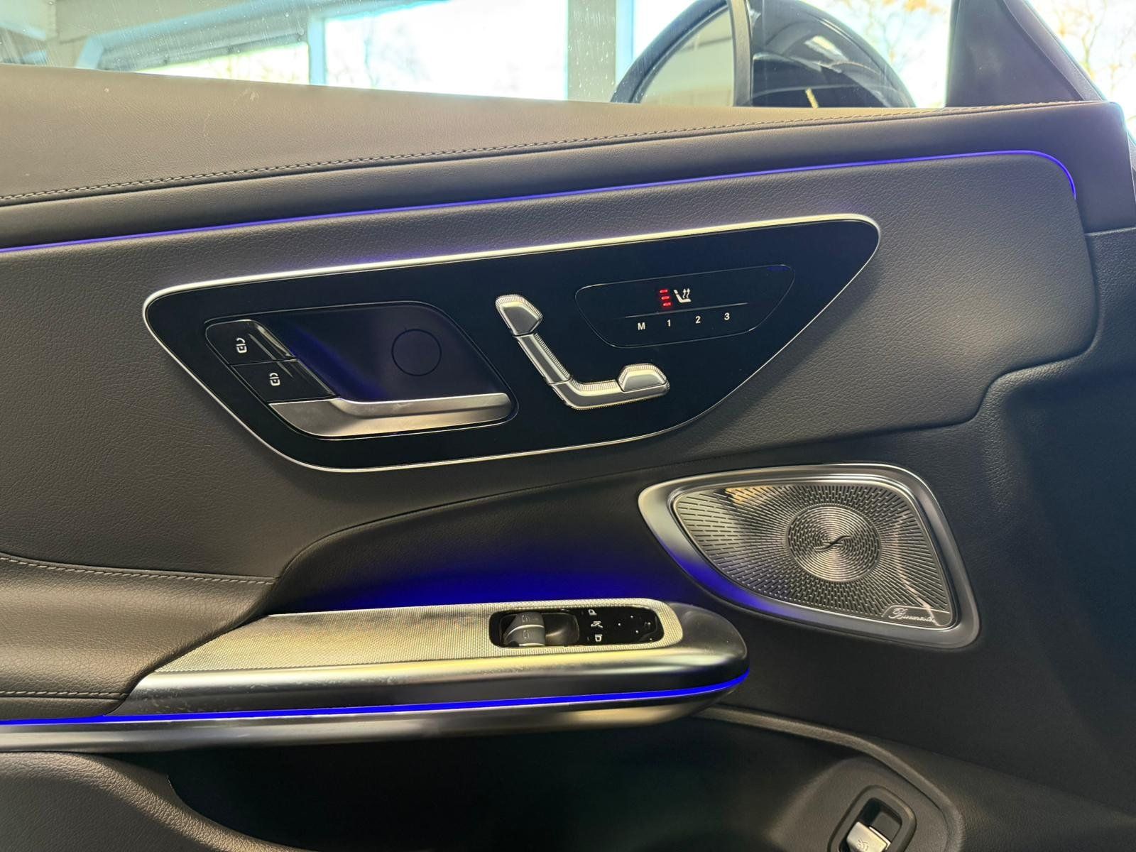 Fahrzeugabbildung Mercedes-Benz CLE 300 4M Coupé AMG+DISTR+HUD+PANO+BURM+NIGHT