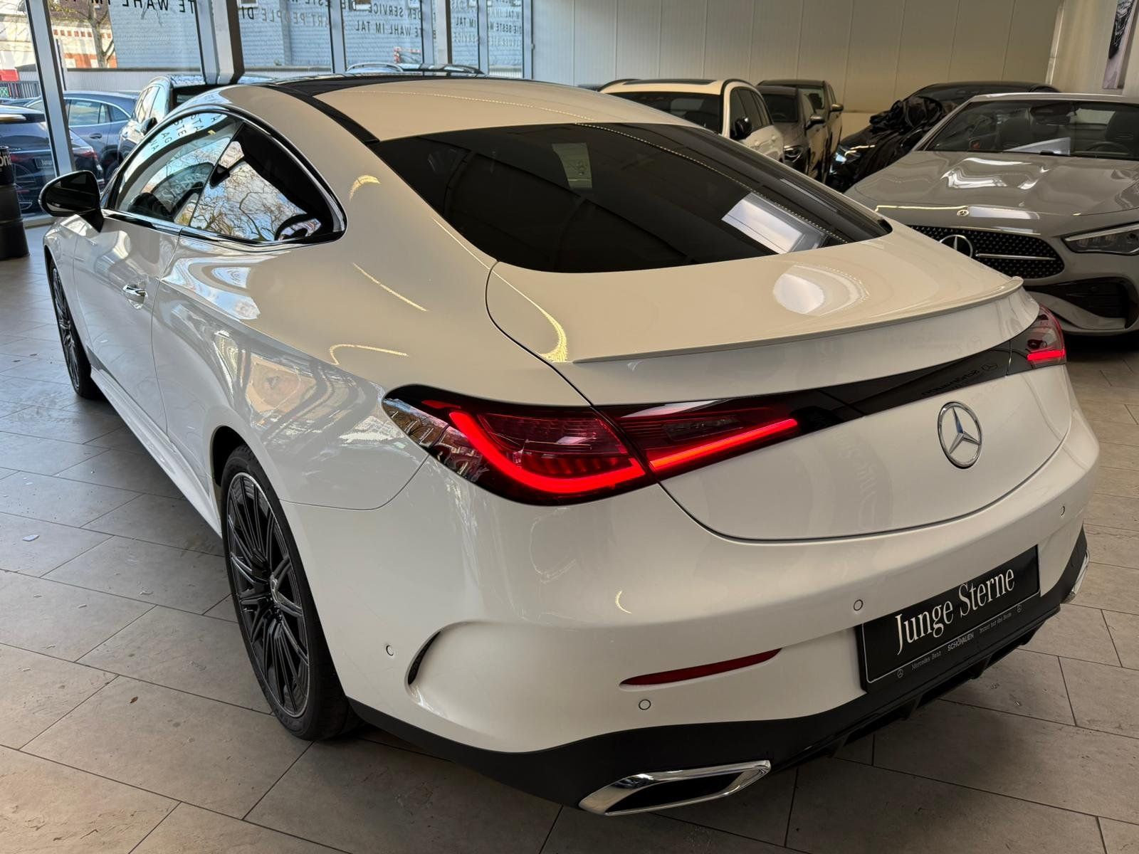 Fahrzeugabbildung Mercedes-Benz CLE 300 4M Coupé AMG+DISTR+HUD+PANO+BURM+NIGHT