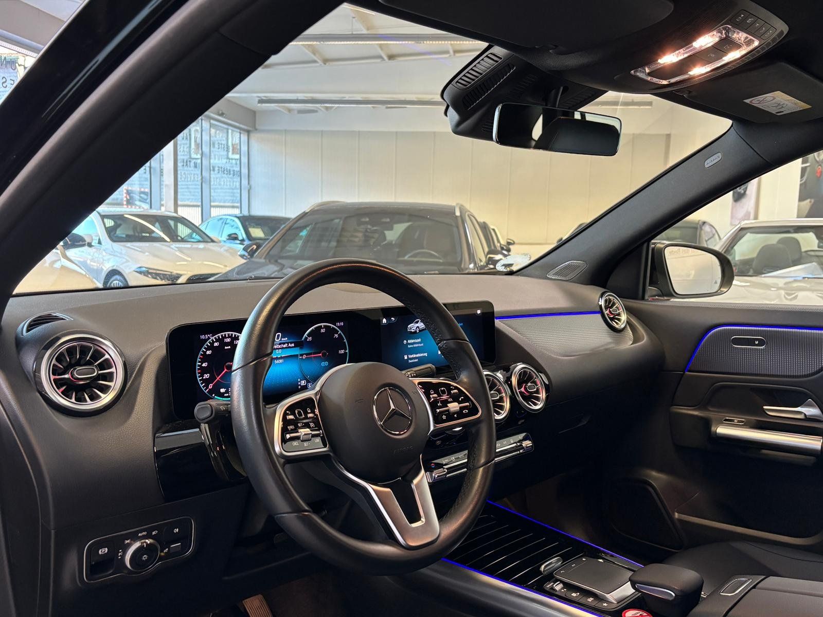 Fahrzeugabbildung Mercedes-Benz EQA 250 ADVANCED+MBUXAUGMENTED+CARPLAY+18"+VZ