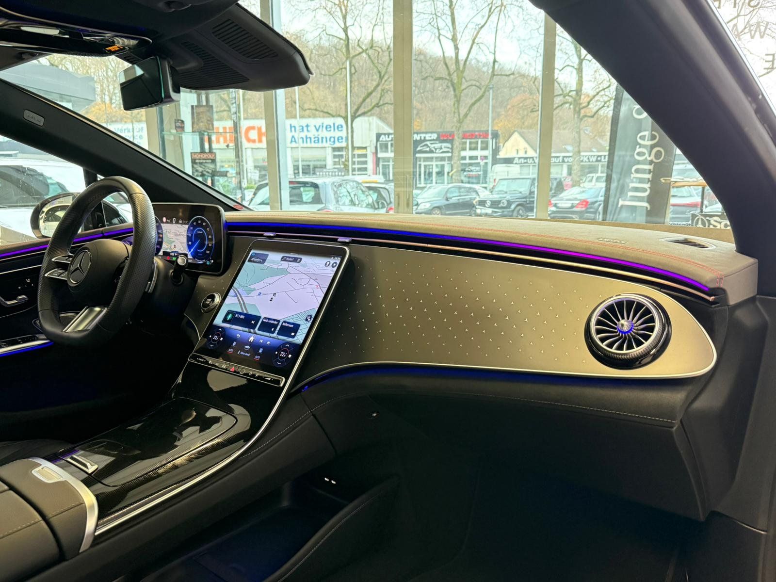 Fahrzeugabbildung Mercedes-Benz EQE 350 4M AMG DISTR+PANO+HUD+BURM+NIGHT+MEMORY