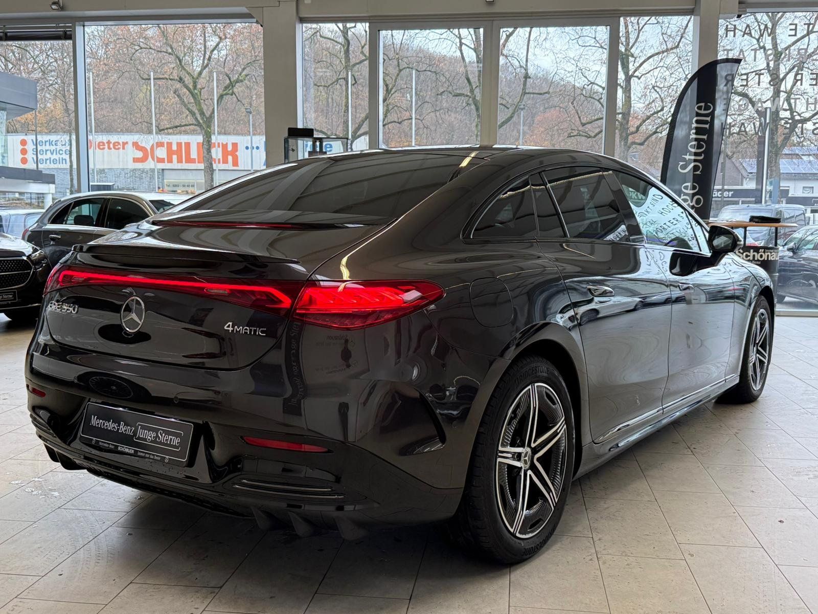 Fahrzeugabbildung Mercedes-Benz EQE 350 4M AMG DISTR+PANO+HUD+BURM+NIGHT+MEMORY