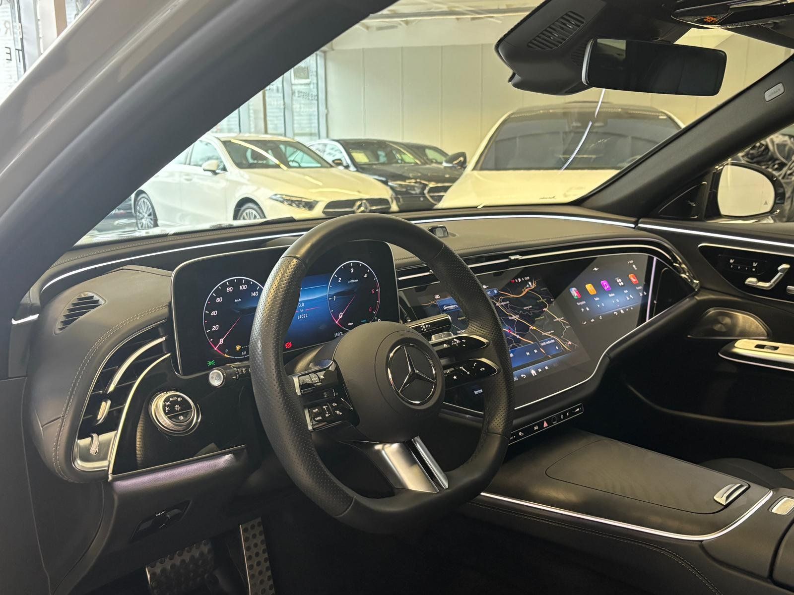 Fahrzeugabbildung Mercedes-Benz E 450d 4M T AMG+DISTR+HUD+PANO+AHK+BURM4D+NIGHT