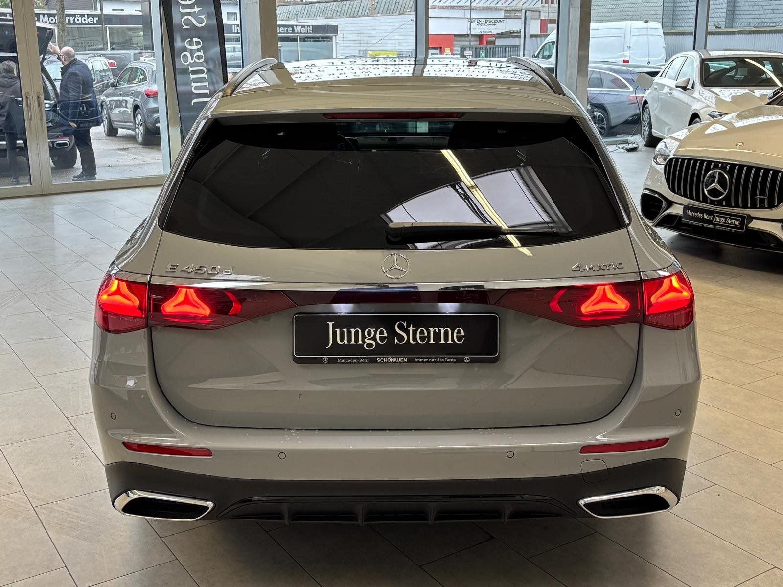 Fahrzeugabbildung Mercedes-Benz E 450d 4M T AMG+DISTR+HUD+PANO+AHK+BURM4D+NIGHT