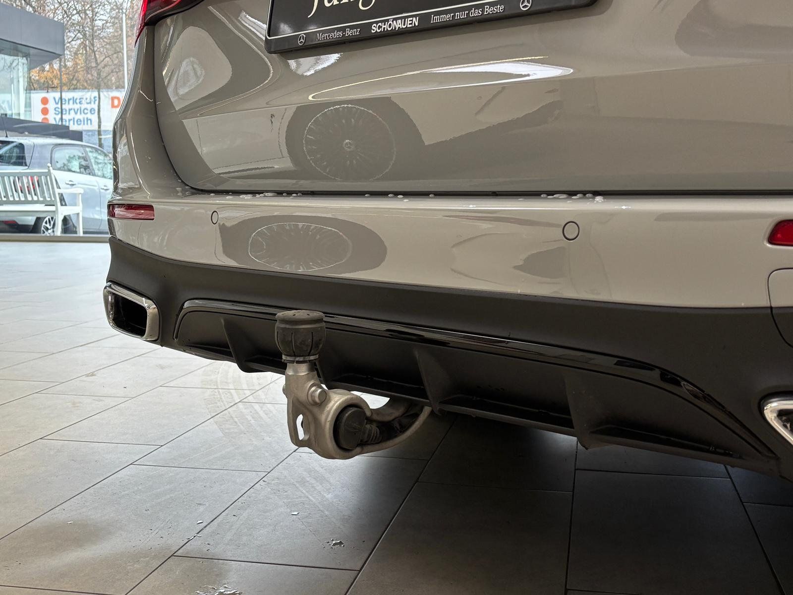 Fahrzeugabbildung Mercedes-Benz E 450d 4M T AMG+DISTR+HUD+PANO+AHK+BURM4D+NIGHT