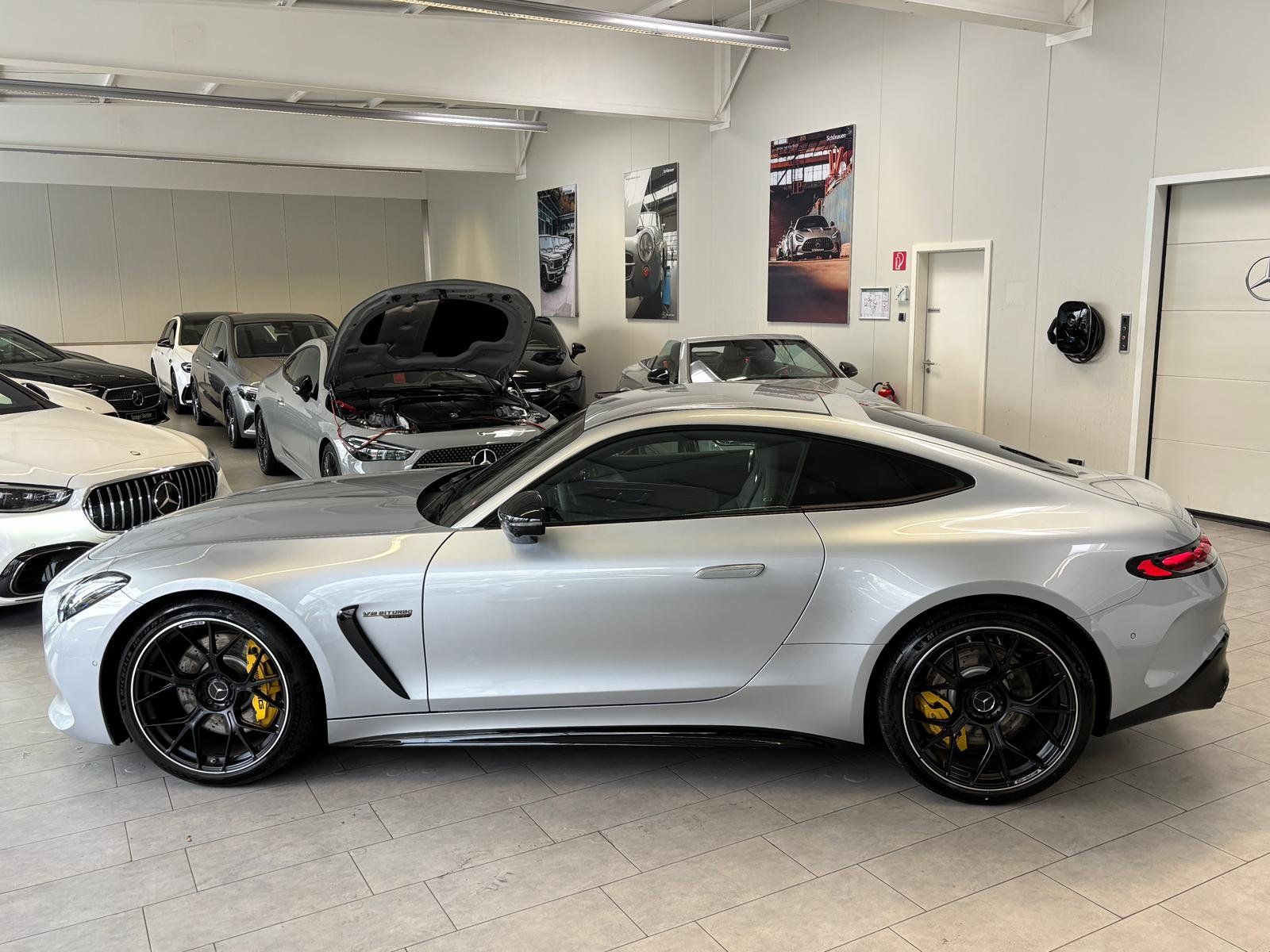 Fahrzeugabbildung Mercedes-Benz Mercedes-AMG GT 63 4M+ PERFO SITZ+BURM.HIGH+HUD