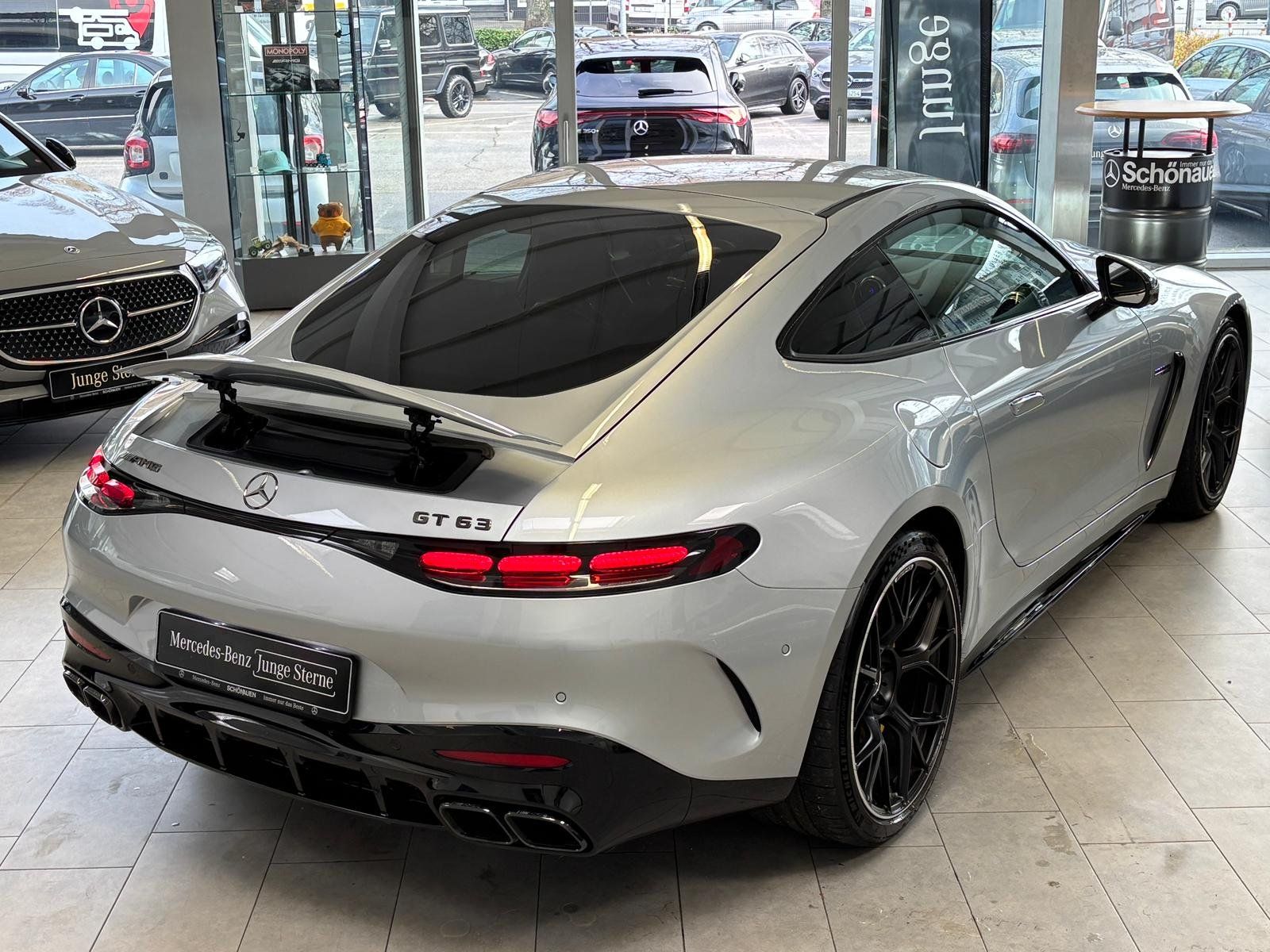 Fahrzeugabbildung Mercedes-Benz Mercedes-AMG GT 63 4M+ PERFO SITZ+BURM.HIGH+HUD
