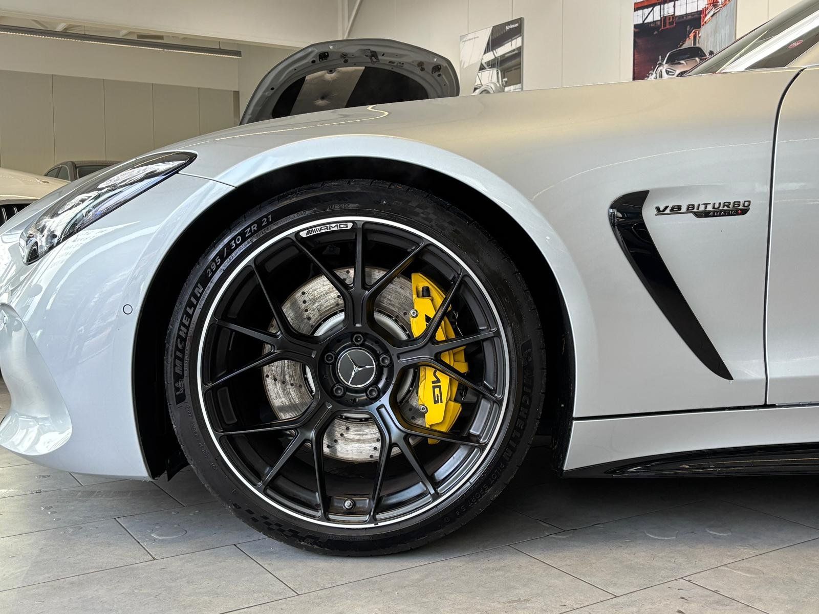 Fahrzeugabbildung Mercedes-Benz Mercedes-AMG GT 63 4M+ PERFO SITZ+BURM.HIGH+HUD