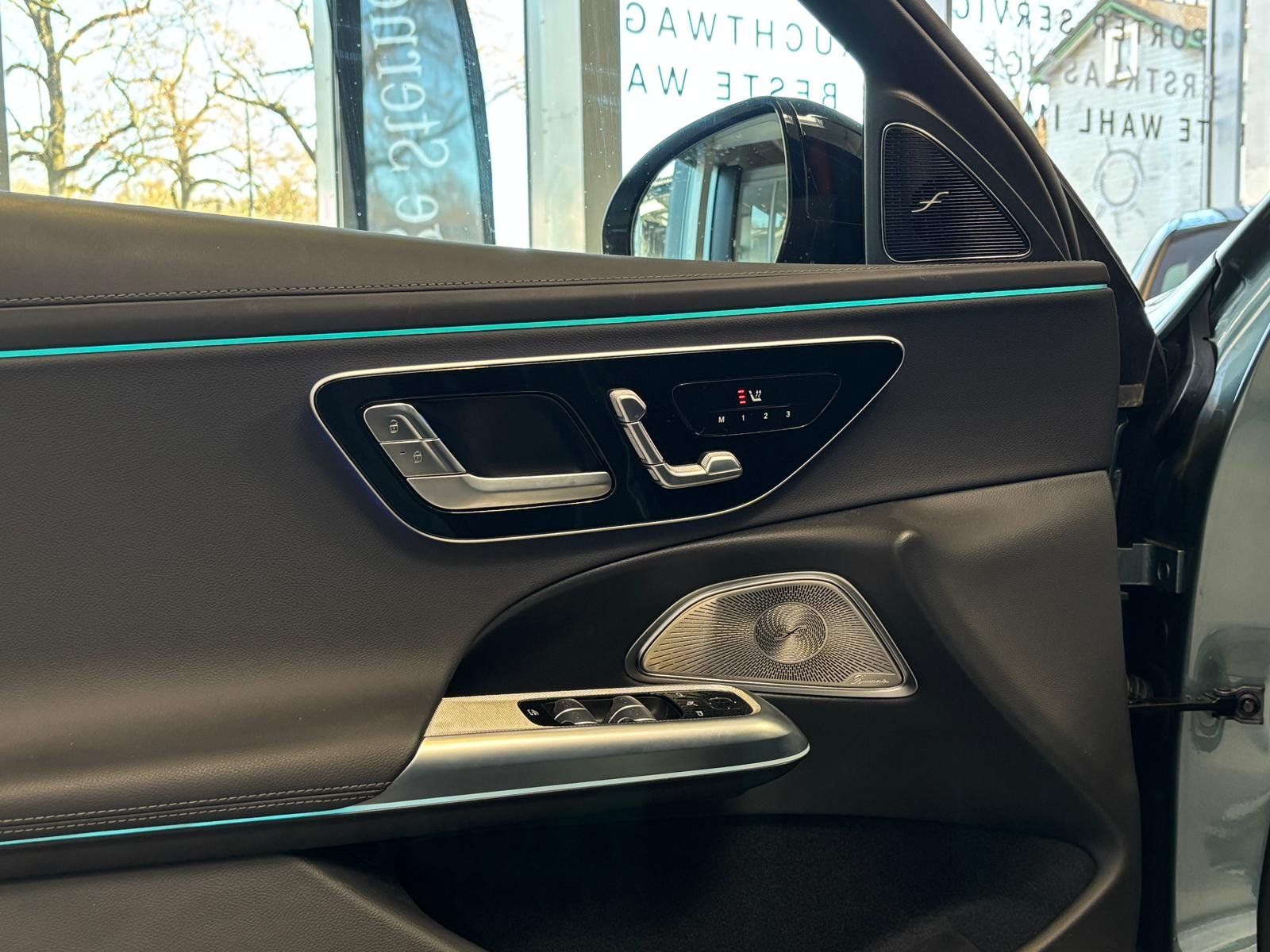 Fahrzeugabbildung Mercedes-Benz E 300de 4M T AMG PREMIUM+PANO+AHK+BURMESTER+DC