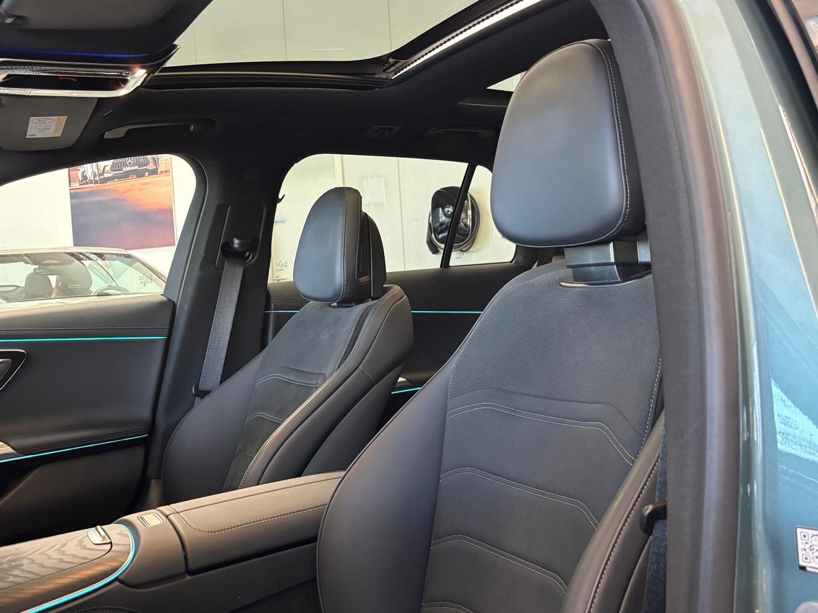 Fahrzeugabbildung Mercedes-Benz E 300de 4M T AMG PREMIUM+PANO+AHK+BURMESTER+DC