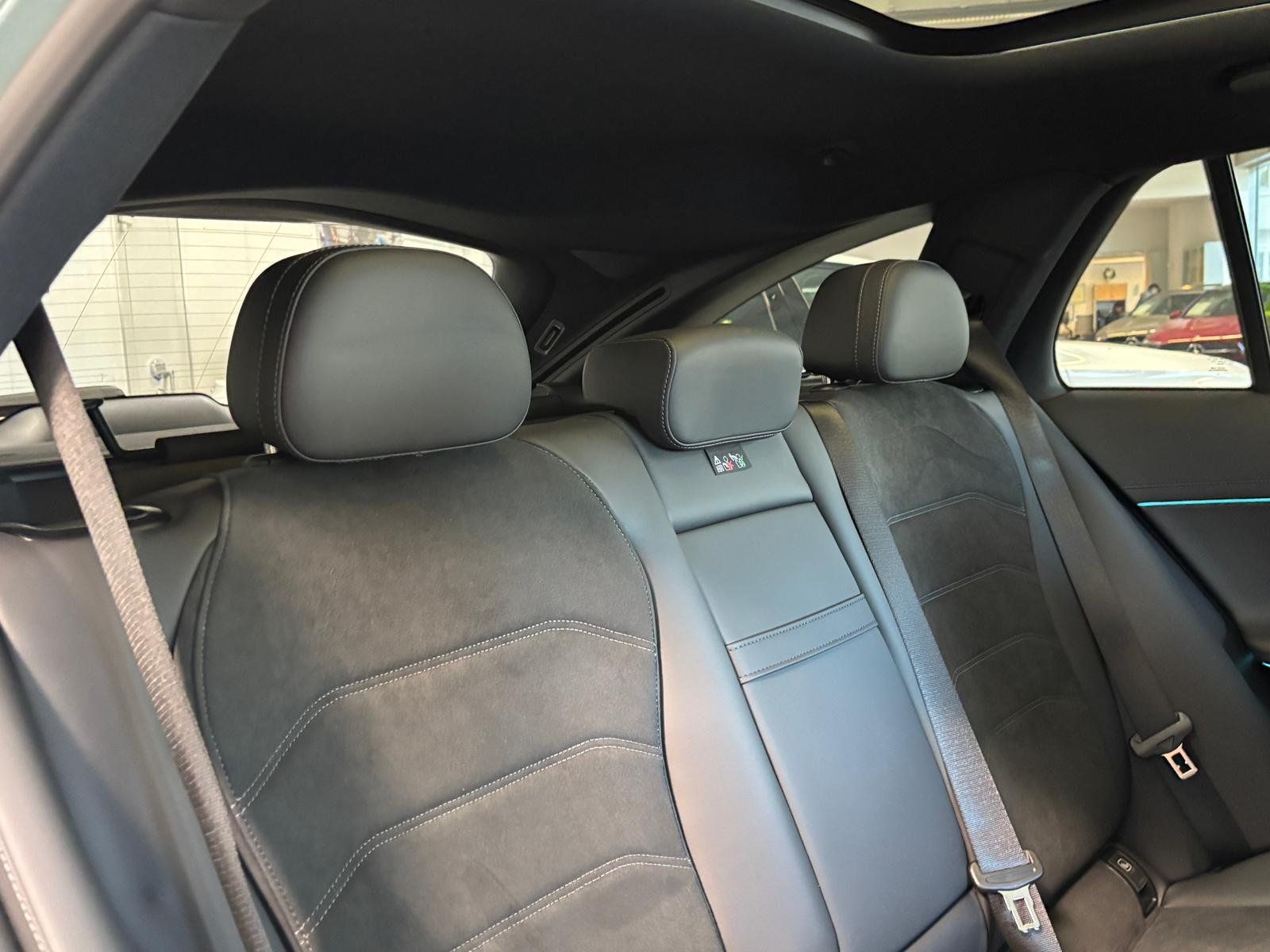 Fahrzeugabbildung Mercedes-Benz E 300de 4M T AMG PREMIUM+PANO+AHK+BURMESTER+DC