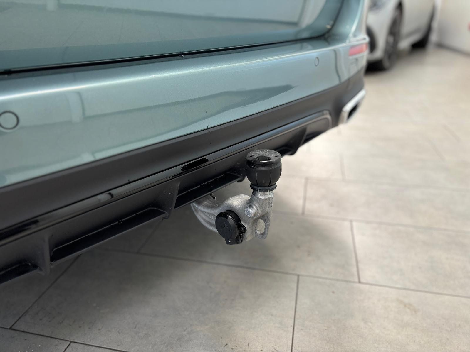 Fahrzeugabbildung Mercedes-Benz E 300de 4M T AMG PREMIUM+PANO+AHK+BURMESTER+DC