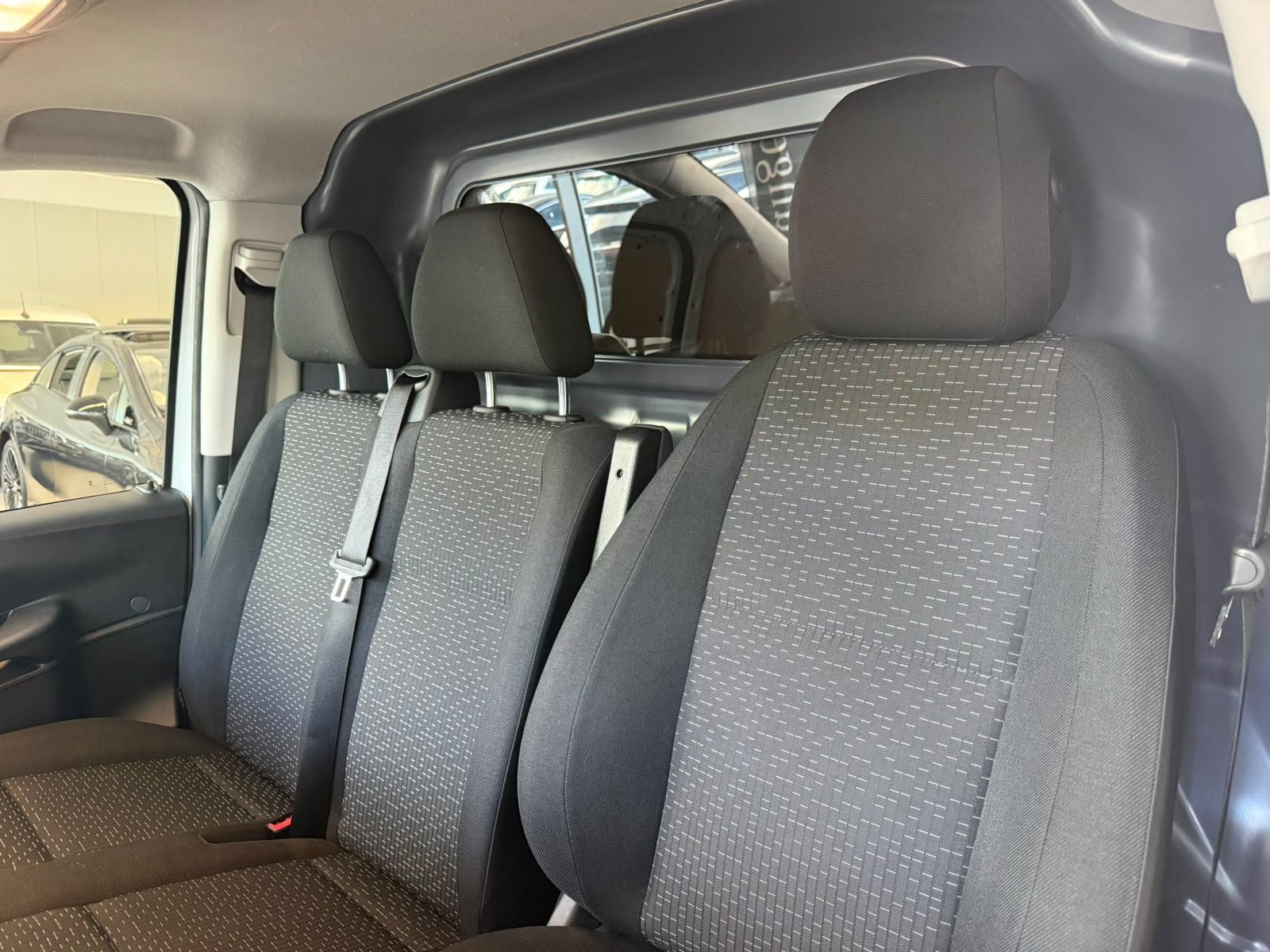 Fahrzeugabbildung Mercedes-Benz Vito 116 CDI KA lang MOPF+FLÜGEL+AHKVORB.+NAVI