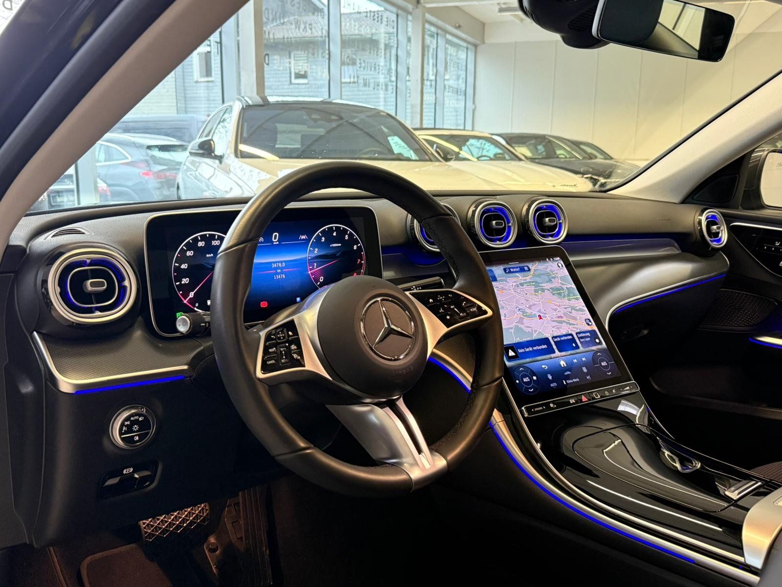 Fahrzeugabbildung Mercedes-Benz C 180 Avantgarde MEMORY+KAMERA+TOTW+CARPLAY+LED