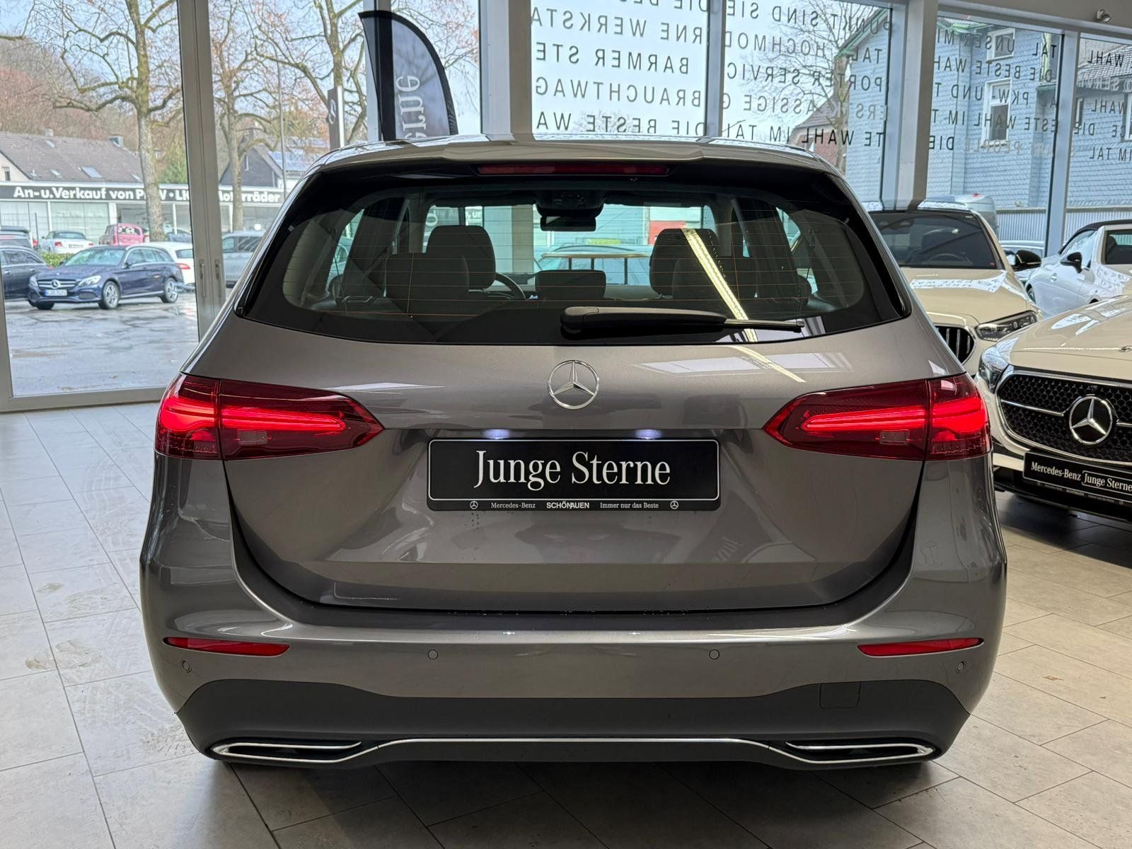 Fahrzeugabbildung Mercedes-Benz B 220 4M Progressive DISTR+MEMORY+360°+KEYLESS