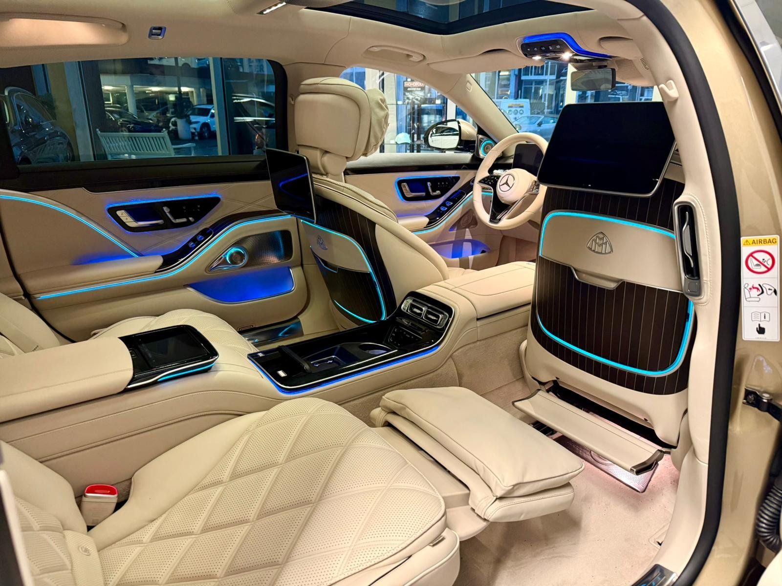 Fahrzeugabbildung Mercedes-Benz S 680 Maybach TWO TONE RED GOLD+4 SEAT+BURM. 4D