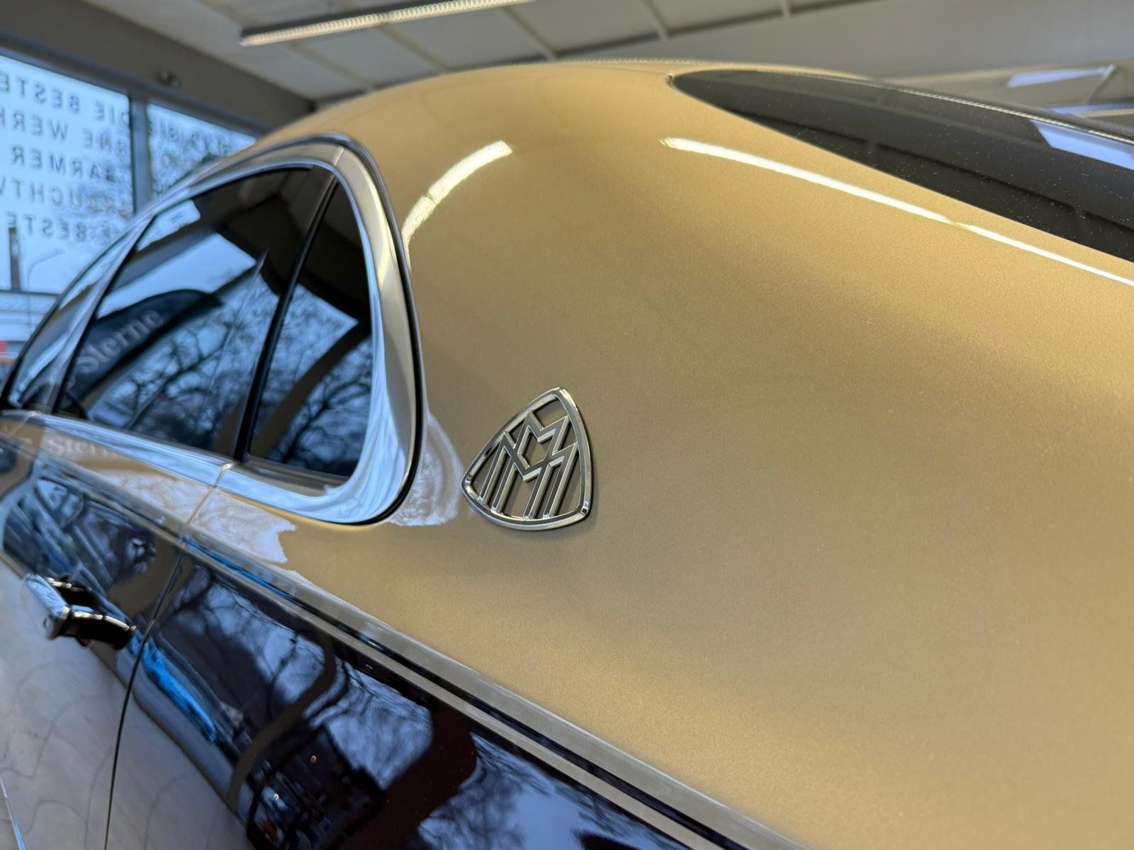 Fahrzeugabbildung Mercedes-Benz S 680 Maybach TWO TONE RED GOLD+4 SEAT+BURM. 4D