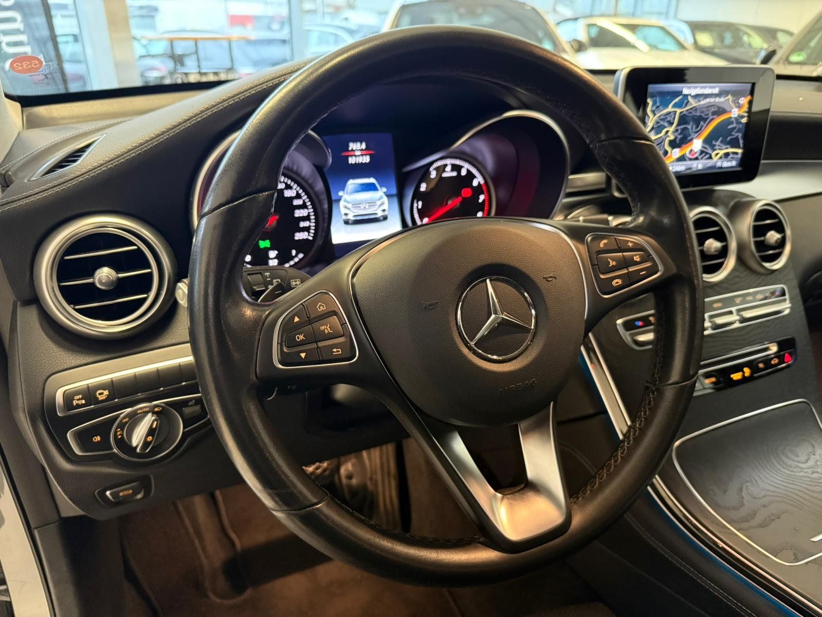 Fahrzeugabbildung Mercedes-Benz GLC 250 4M Exclusive MEMORY+360°+TOTW+LED+NAVI